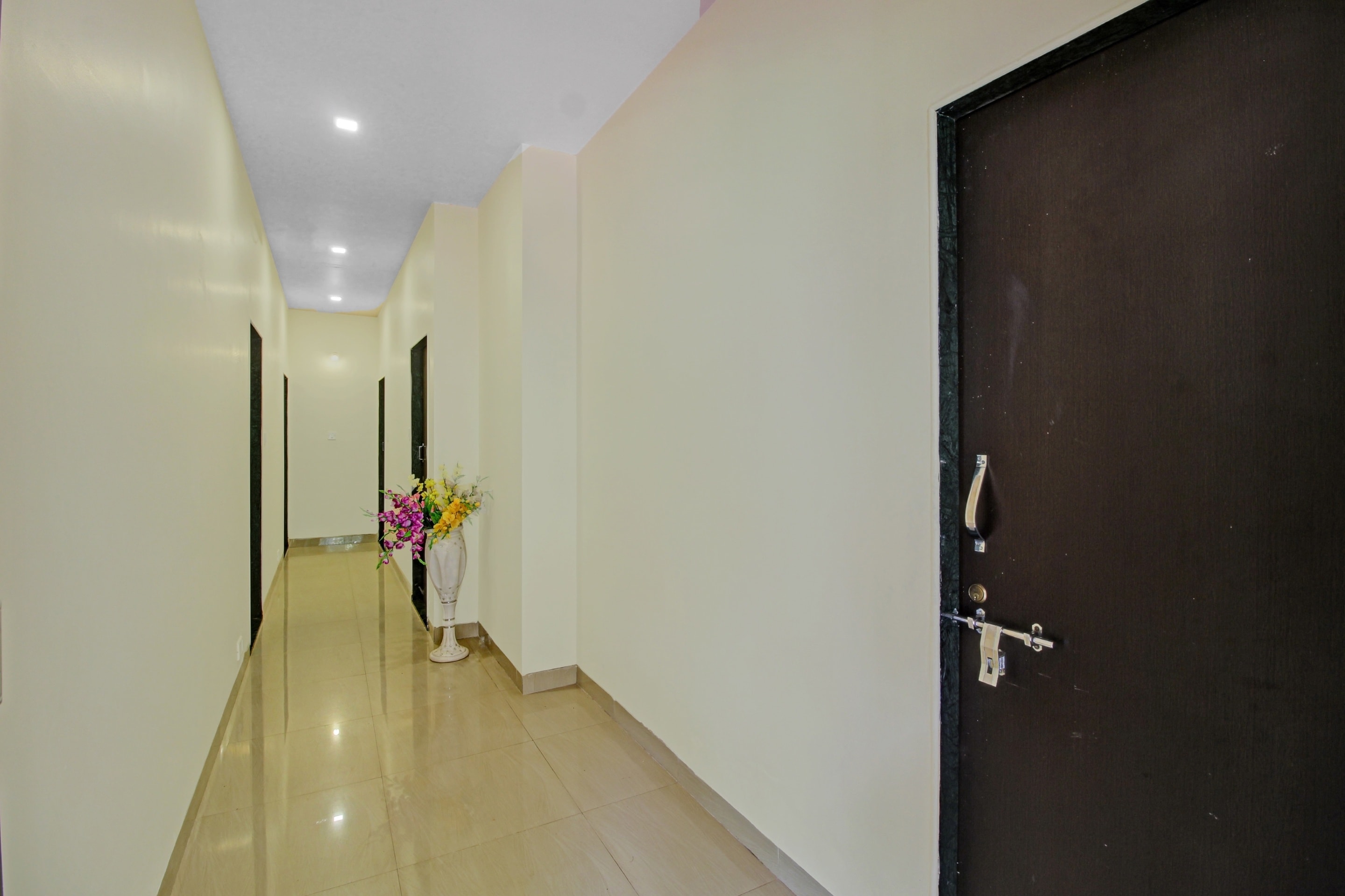 OYO Flagship 84774 Nine Residency, Mahabaleshwar 2