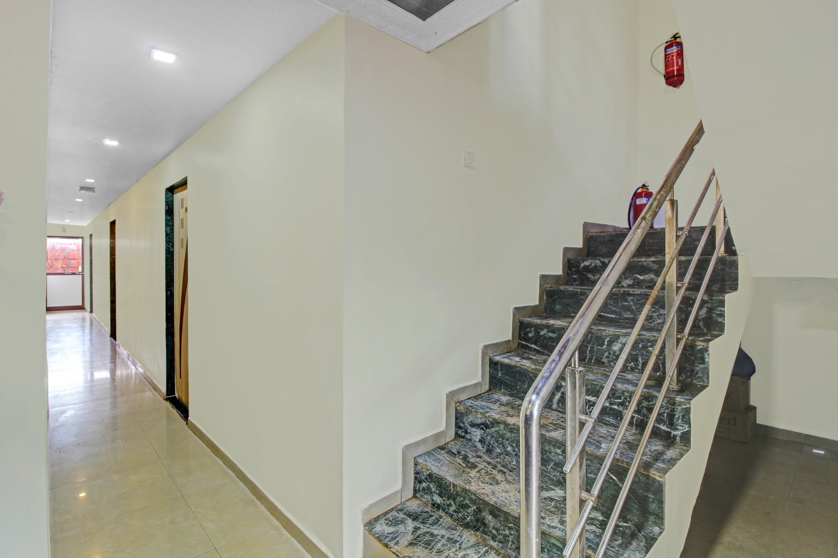 OYO Flagship 84774 Nine Residency, Mahabaleshwar 3