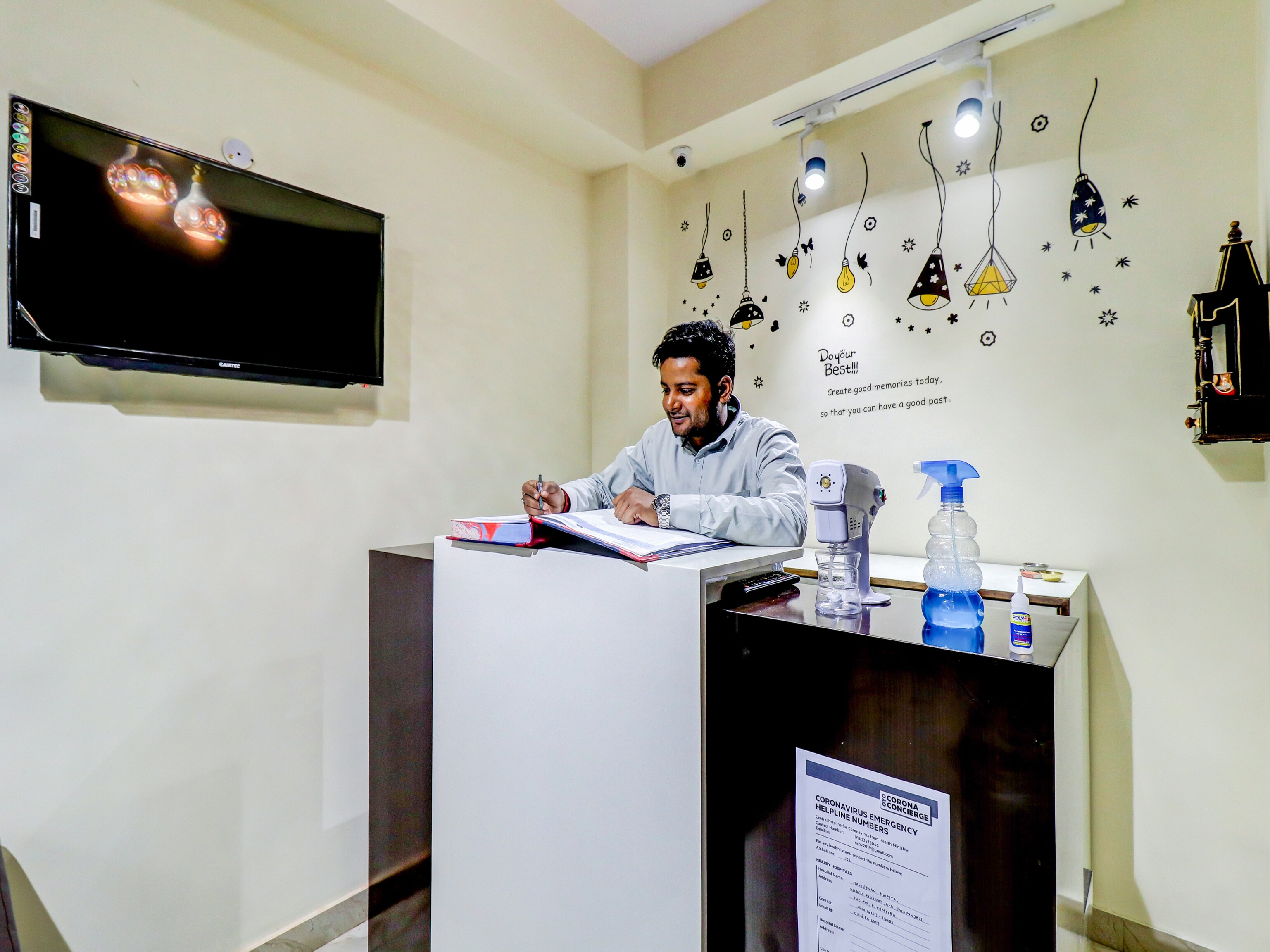 OYO Flagship 76903 RS Hotels, New Delhi 3