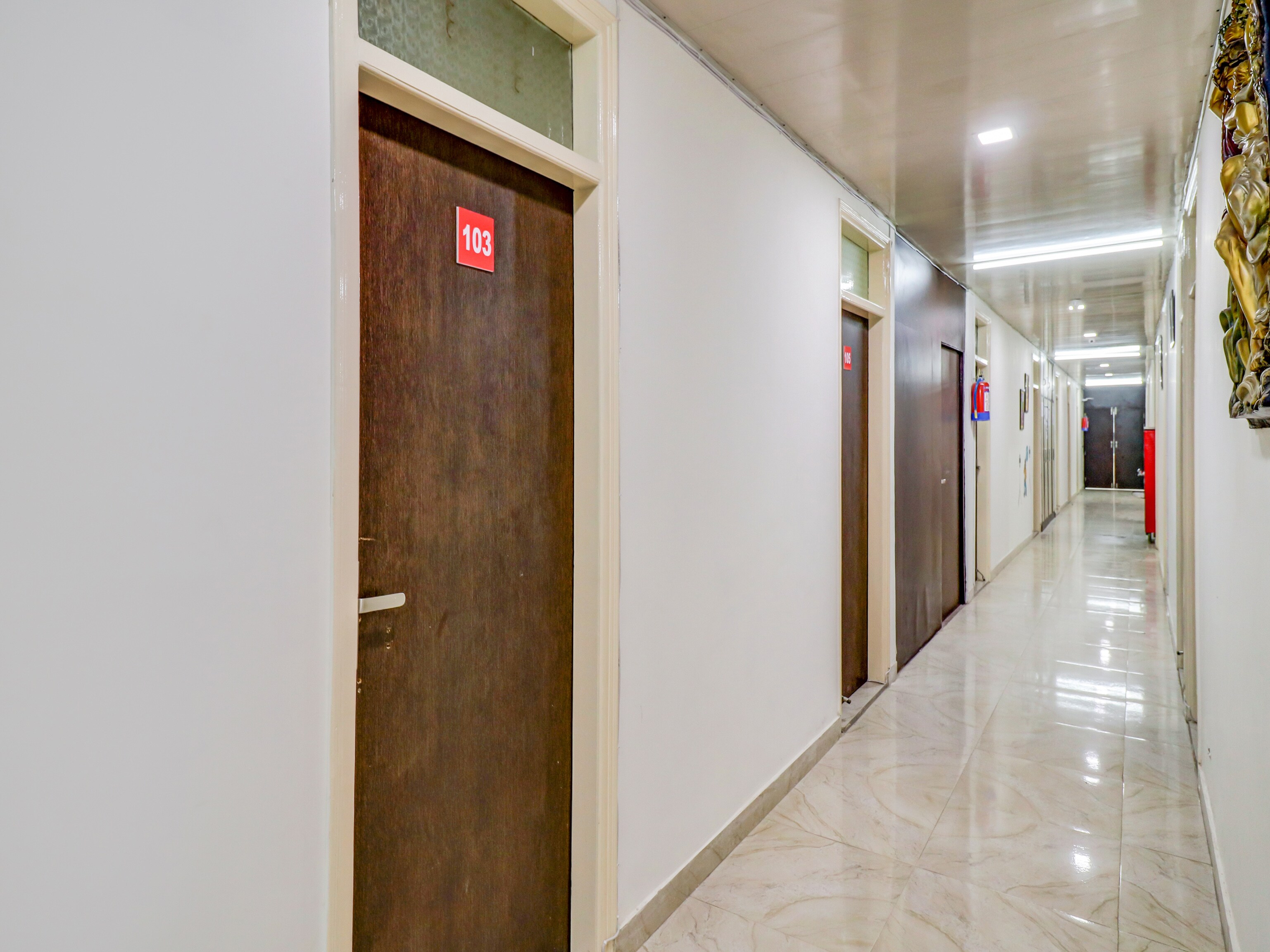 OYO Flagship 76903 RS Hotels, New Delhi 4