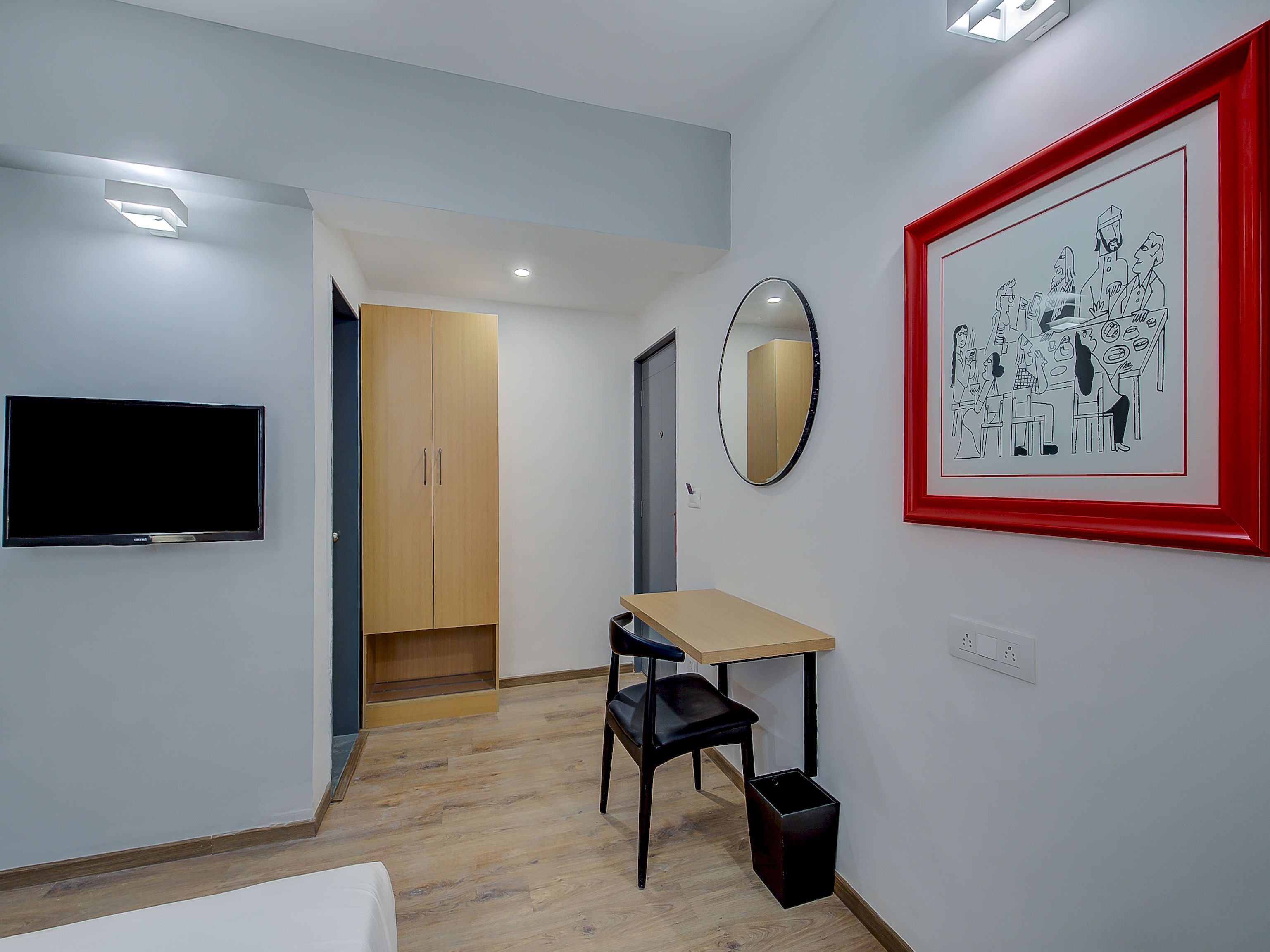 OYO Townhouse 048 Hadapsar, Pune 3