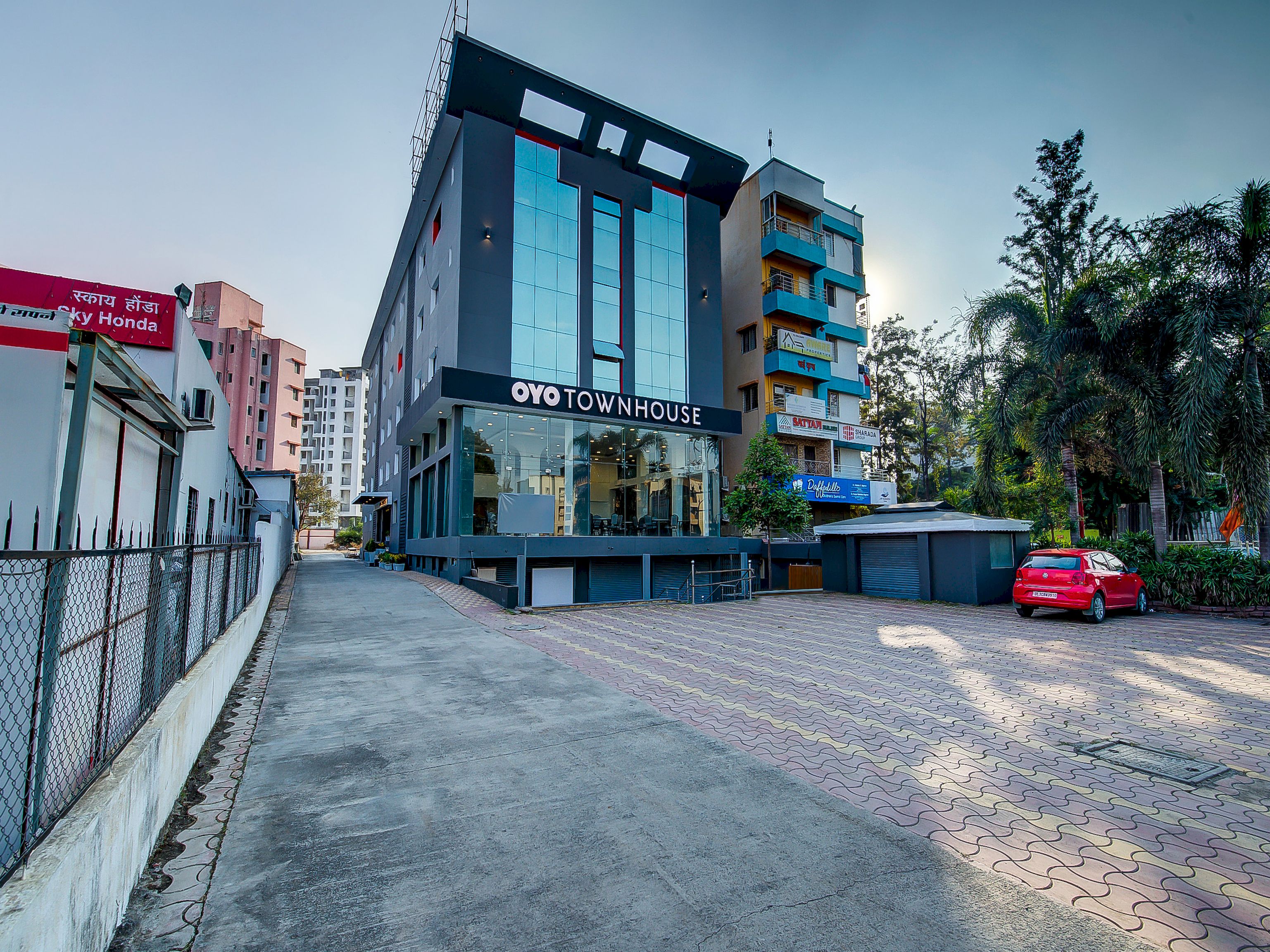 OYO Townhouse 048 Hadapsar, Pune 1