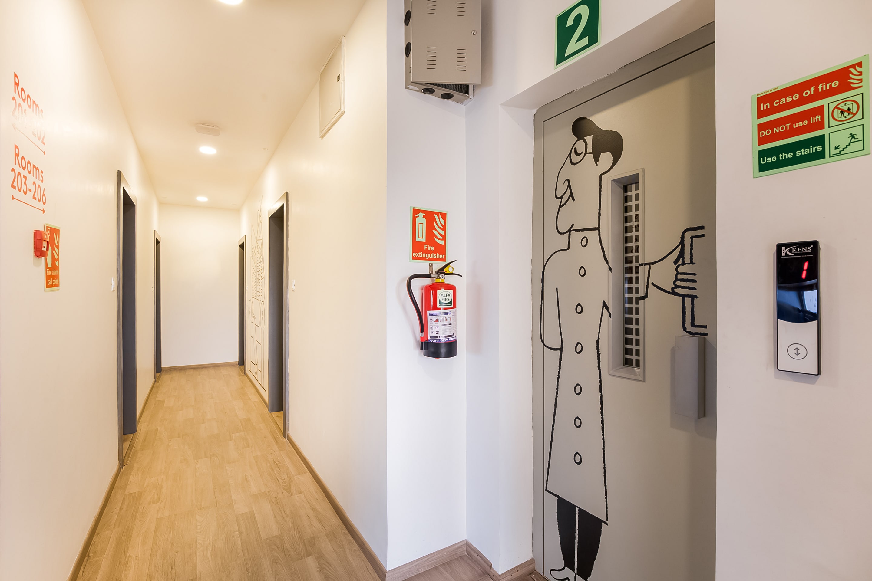 OYO Townhouse 329 Pipliyahana Square, Indore 4