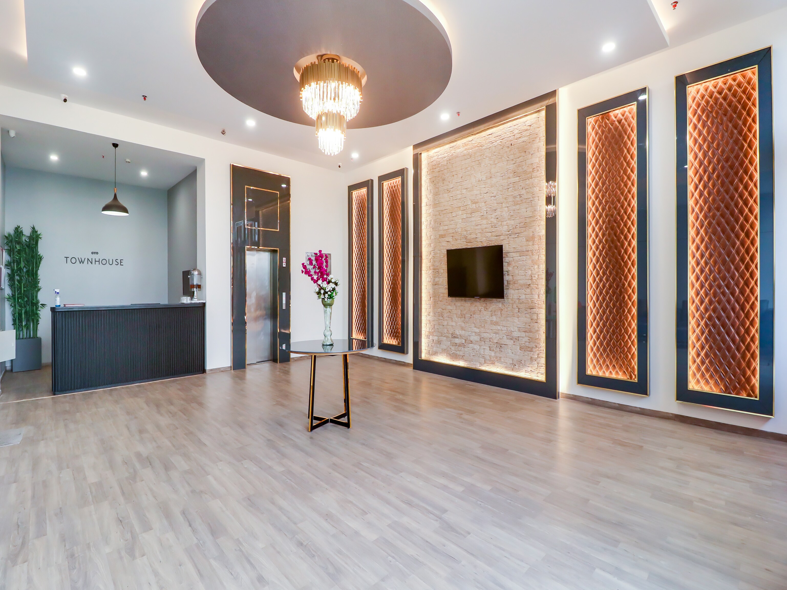 OYO Townhouse 76476 Jashn, Lucknow 4