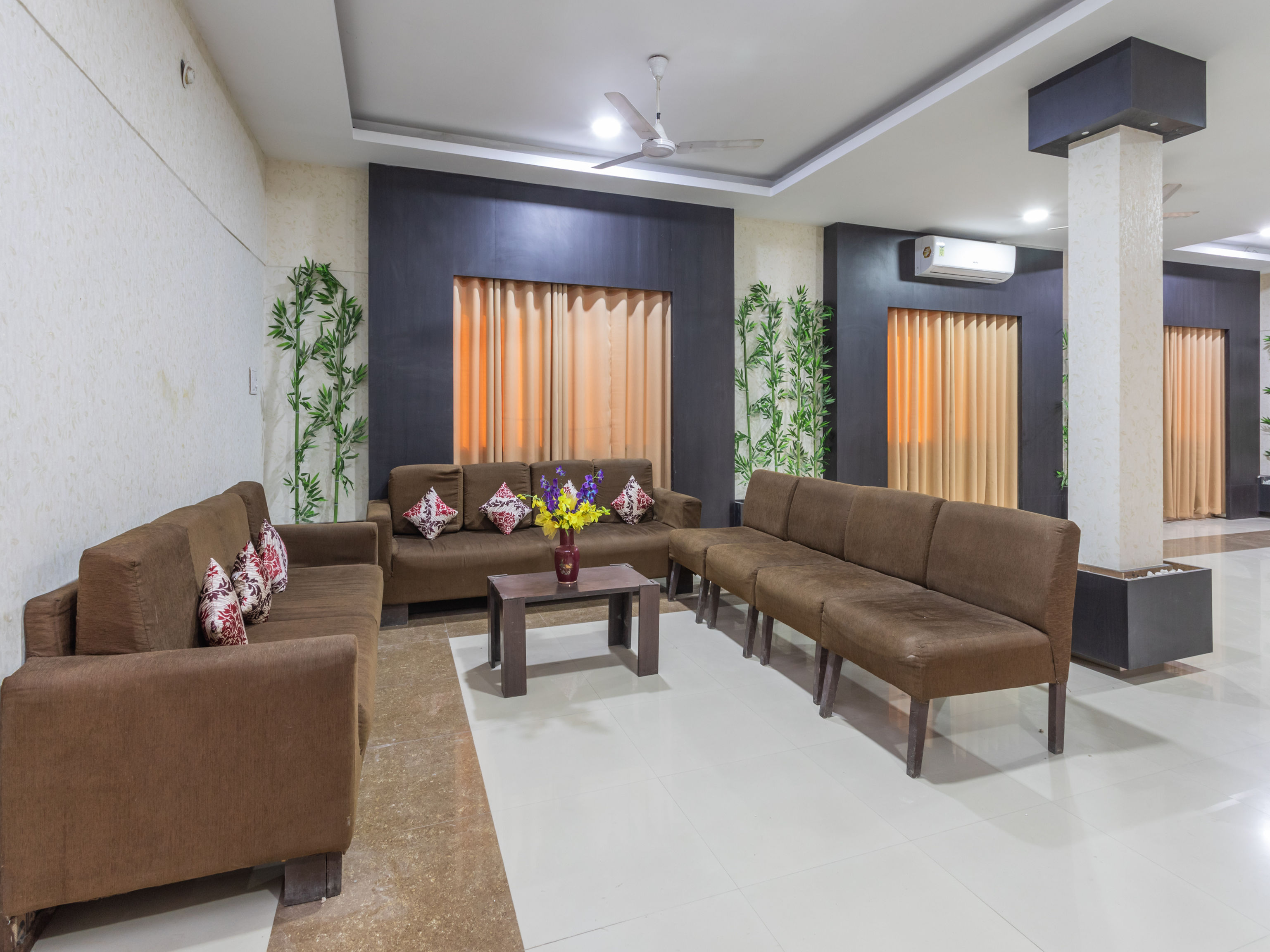 OYO Townhouse 271 De Alphabet, Hyderabad 3