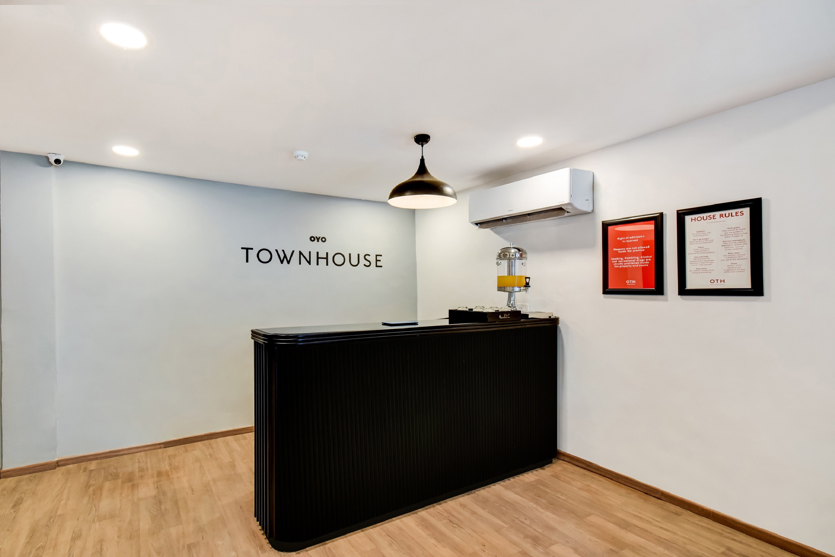 OYO Townhouse 592 Century Hotel, Nagpur 2