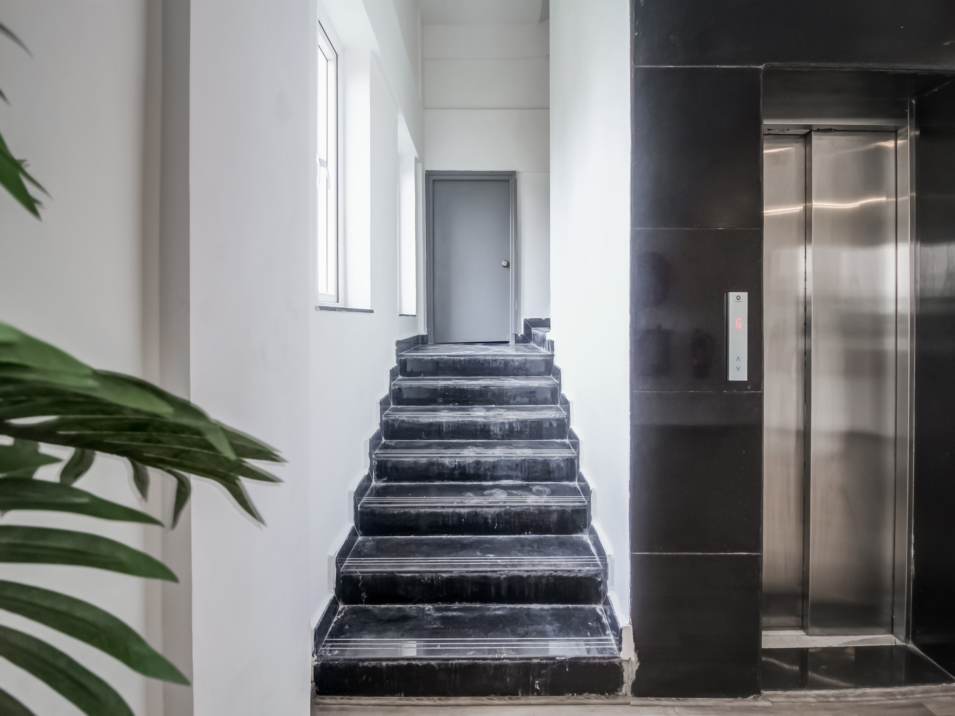 OYO Townhouse RCC Majestic 397 LB Nagar, Hyderabad 5