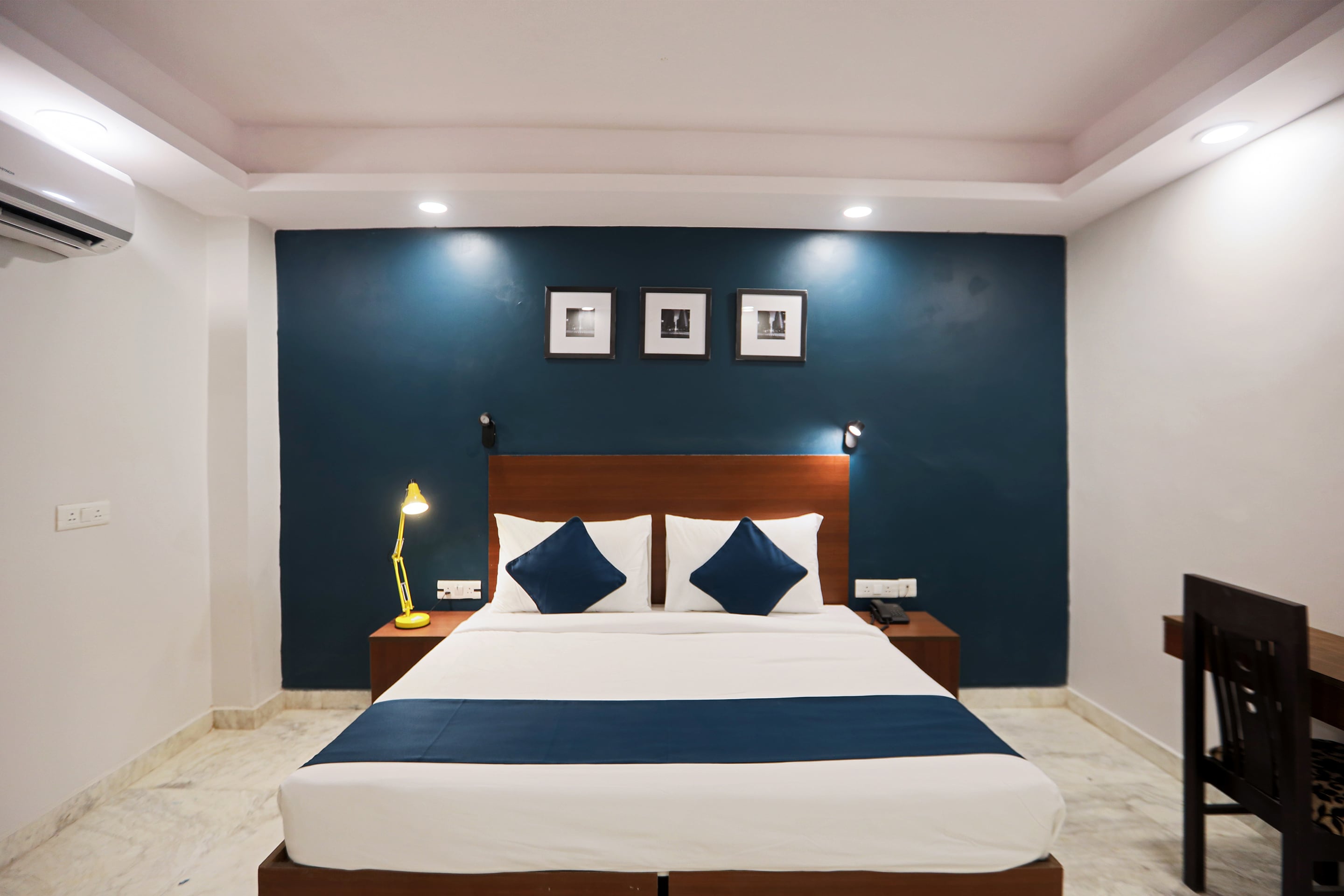 SilverKey Executive Stays 39733 Rc164 Noida-62, Noida 2