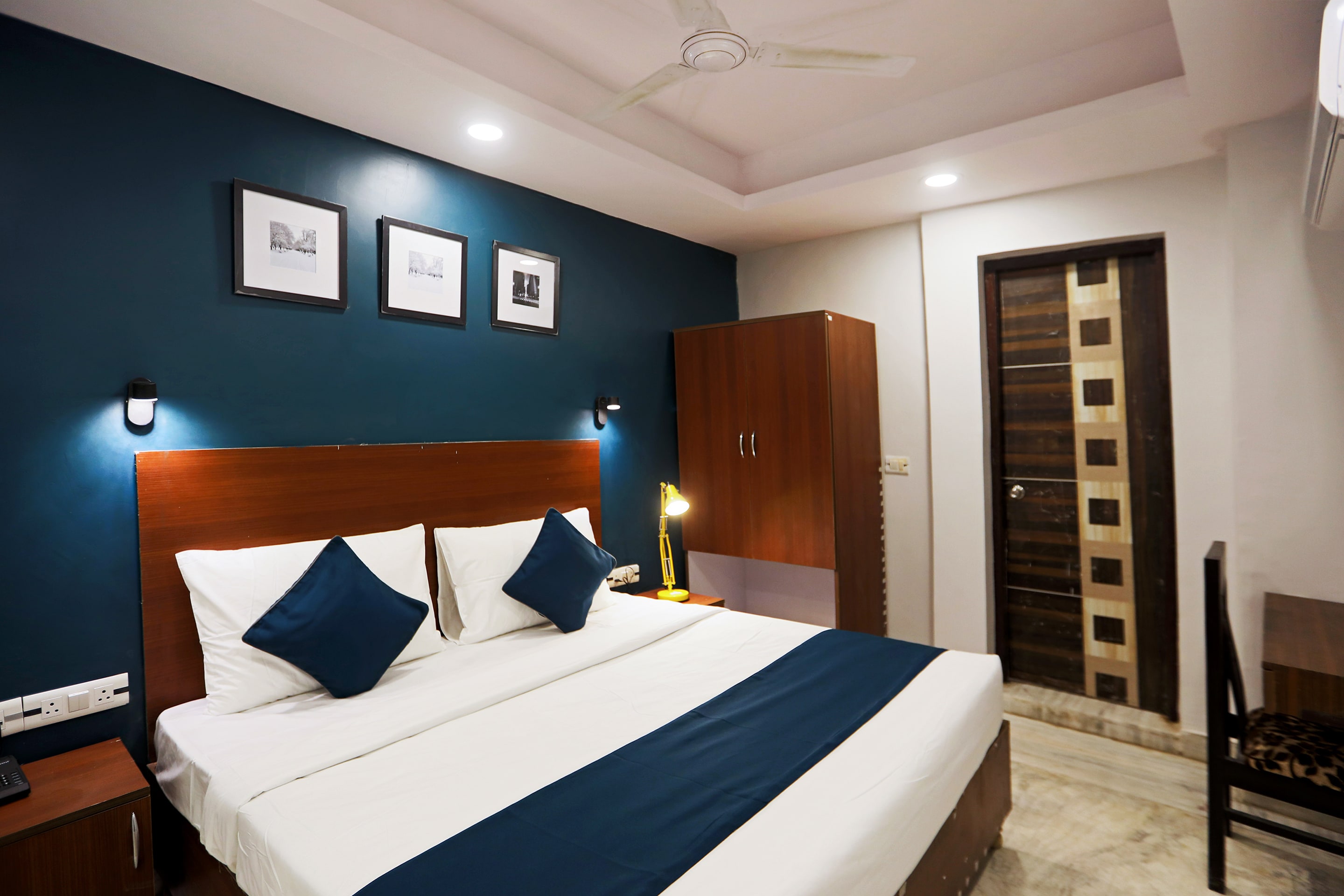 SilverKey Executive Stays 39733 Rc164 Noida-62, Noida 5