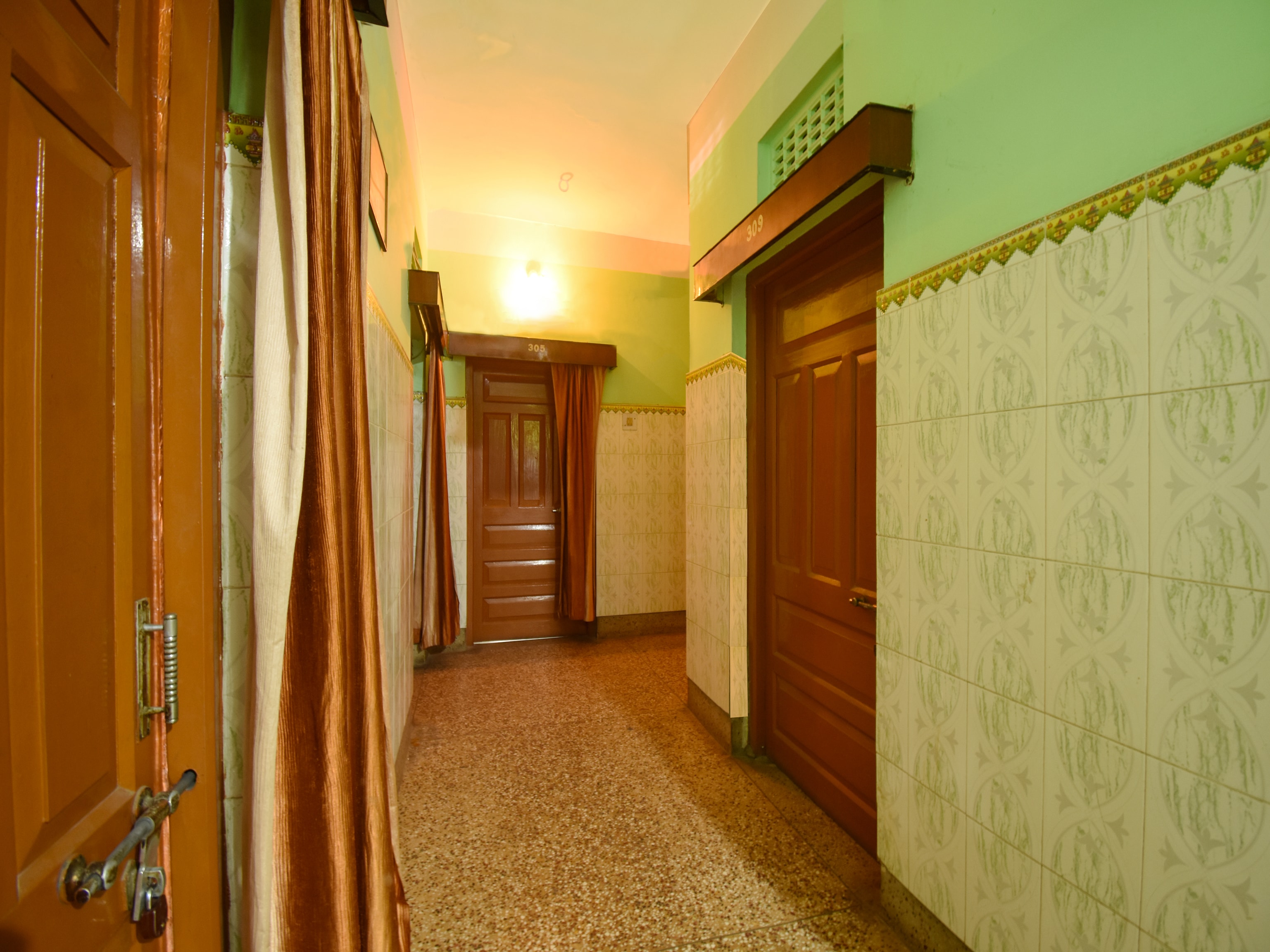 SPOT ON 74944 Hotel Vijaya, Cuttack 4