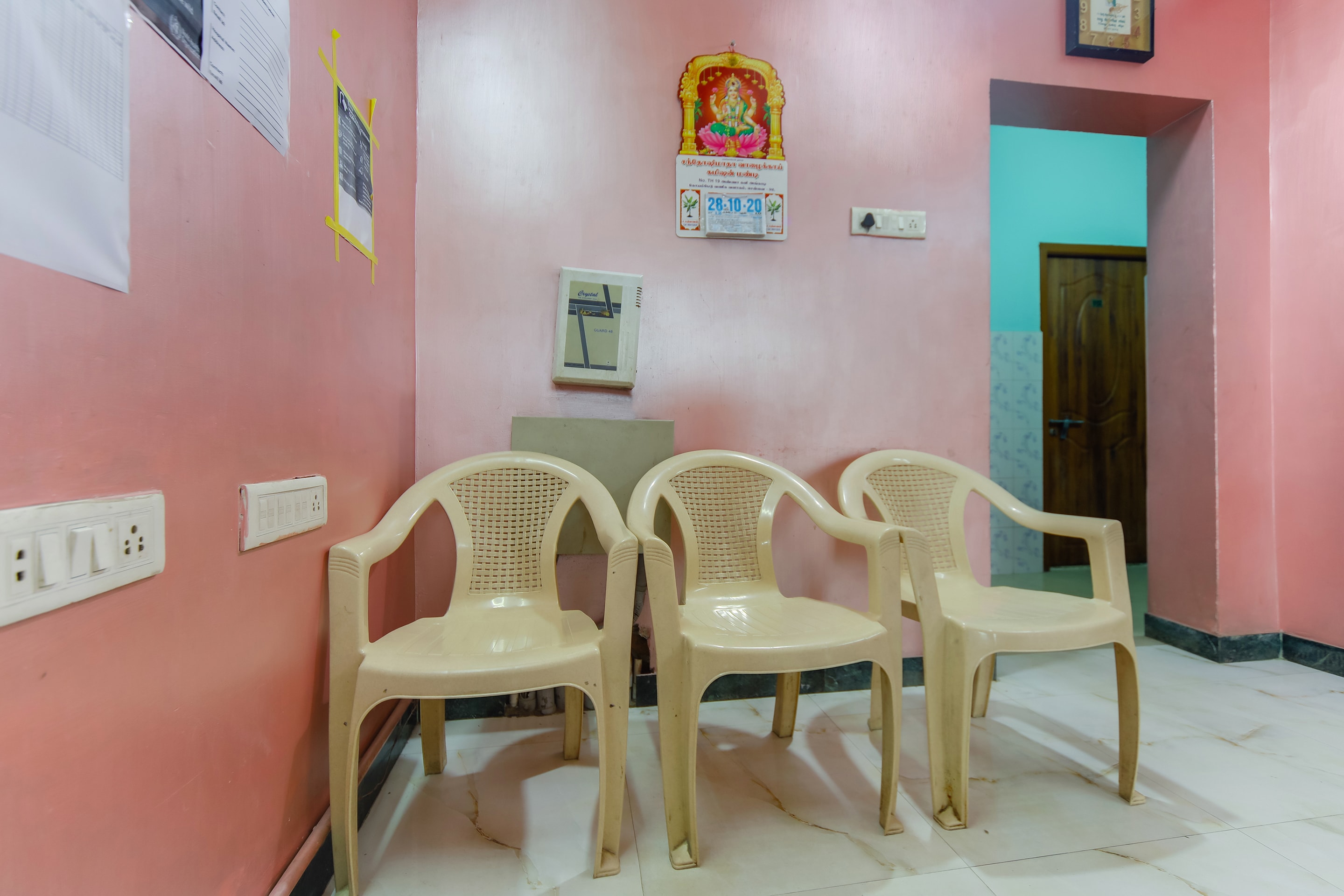 SPOT ON 75475 Cn Guest House, Chennai 5
