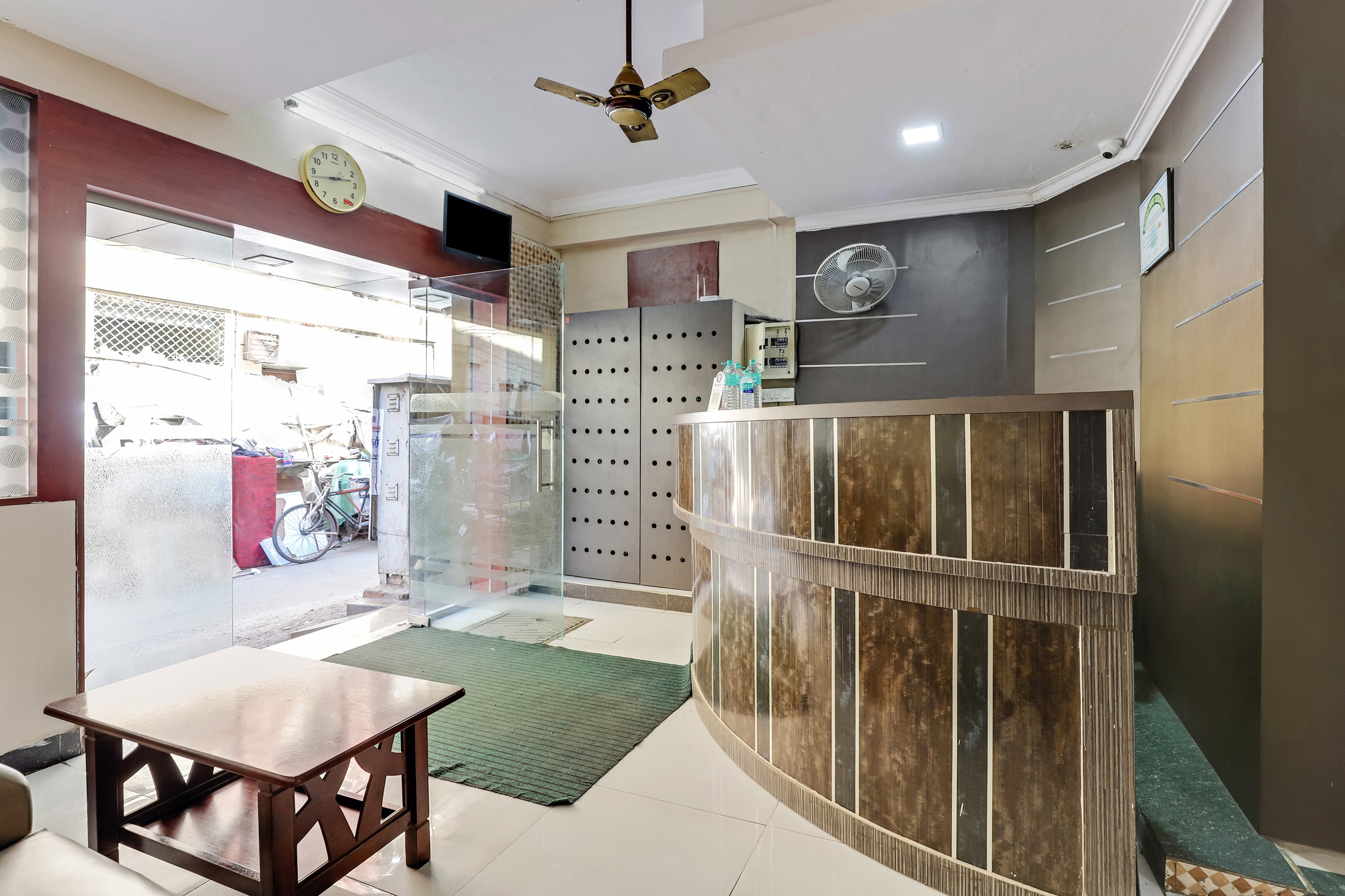 SPOT ON 78619 Grand Residency, Chennai 5