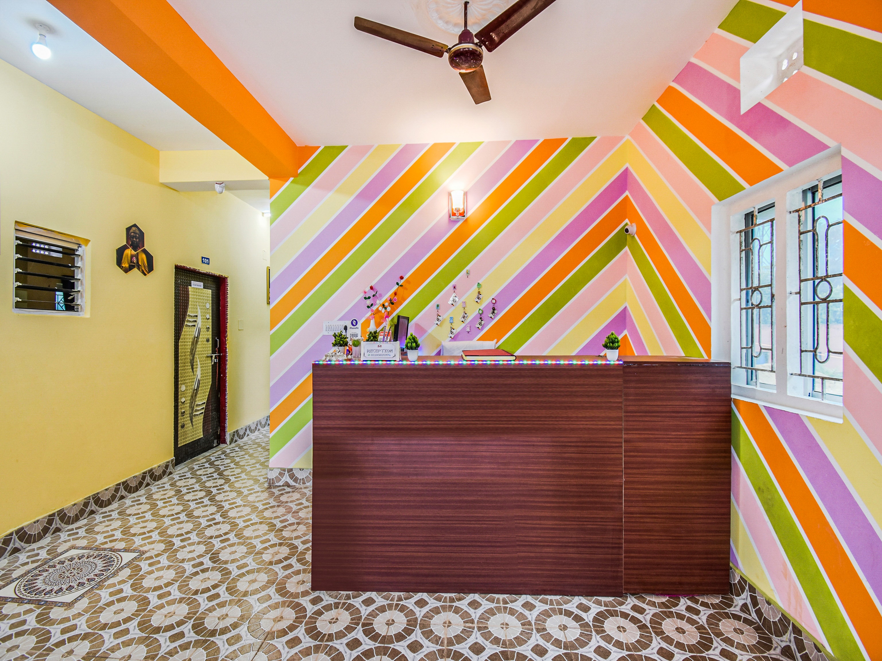 SPOT ON 79818 M R Plaza, Bhubaneswar 4