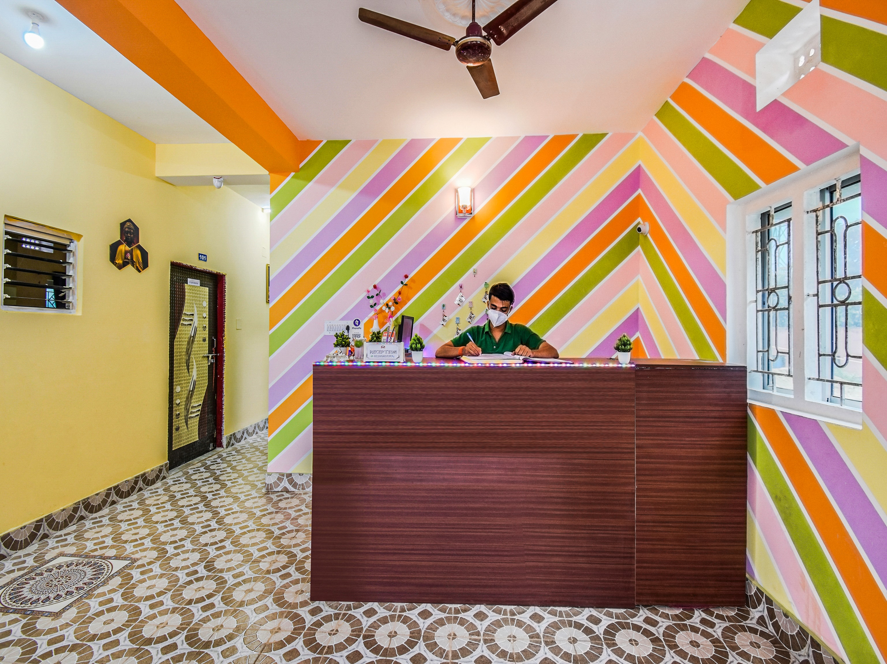 SPOT ON 79818 M R Plaza, Bhubaneswar 5