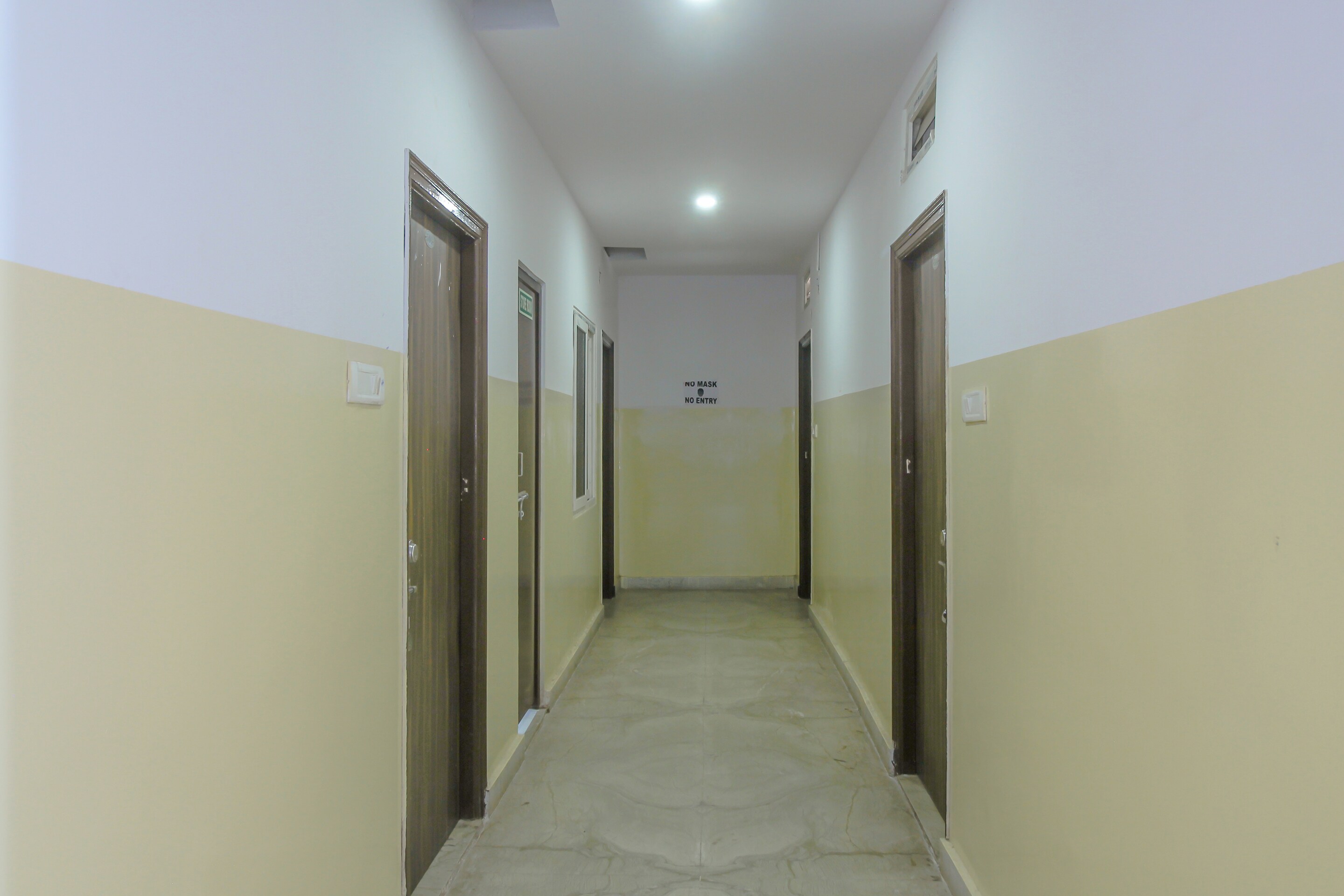SPOT ON 81775 Gokul Lodge Deluxe Since 1974, Hyderabad 2