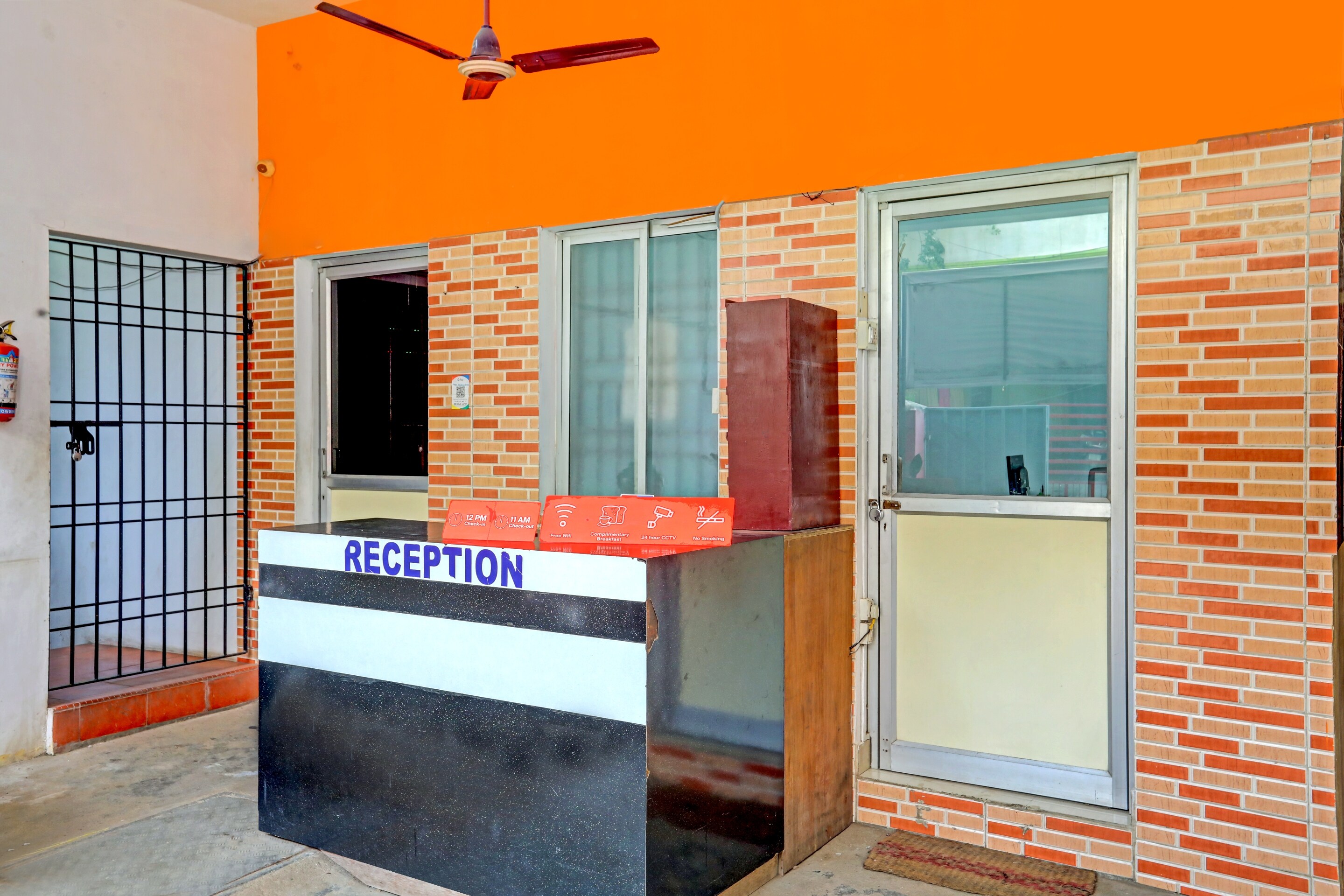 SPOT ON CHN1643 Grand Residency, Chennai 3