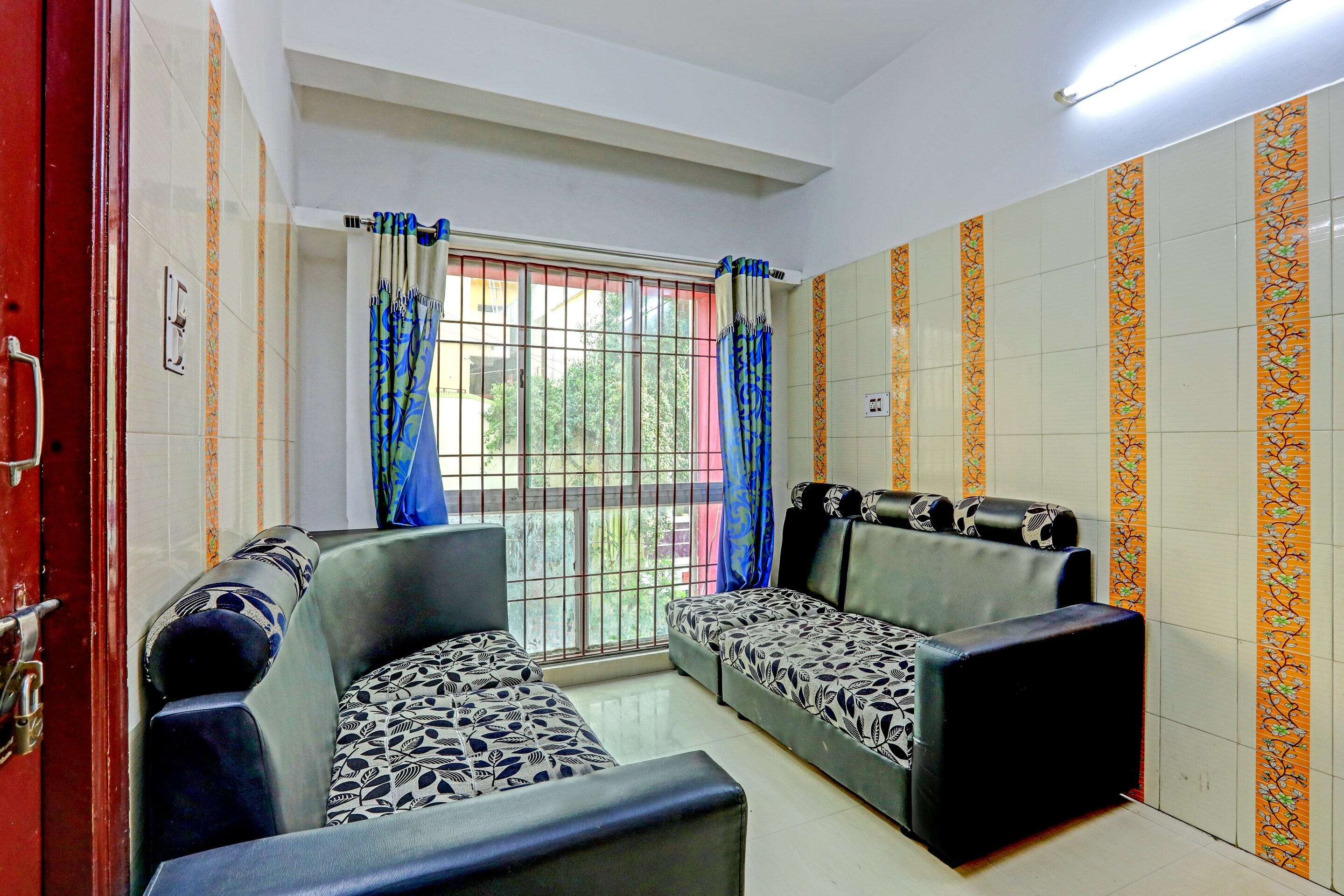 SPOT ON CHN1643 Grand Residency, Chennai 4