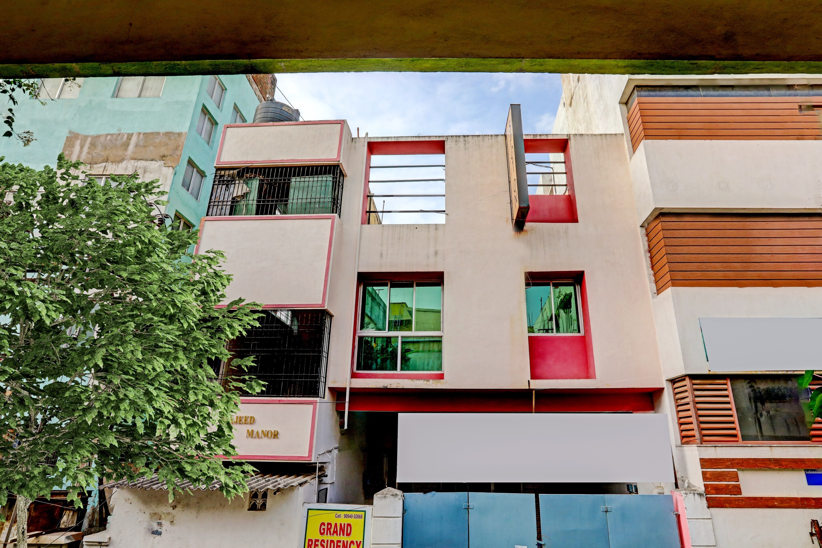SPOT ON CHN1643 Grand Residency, Chennai 1
