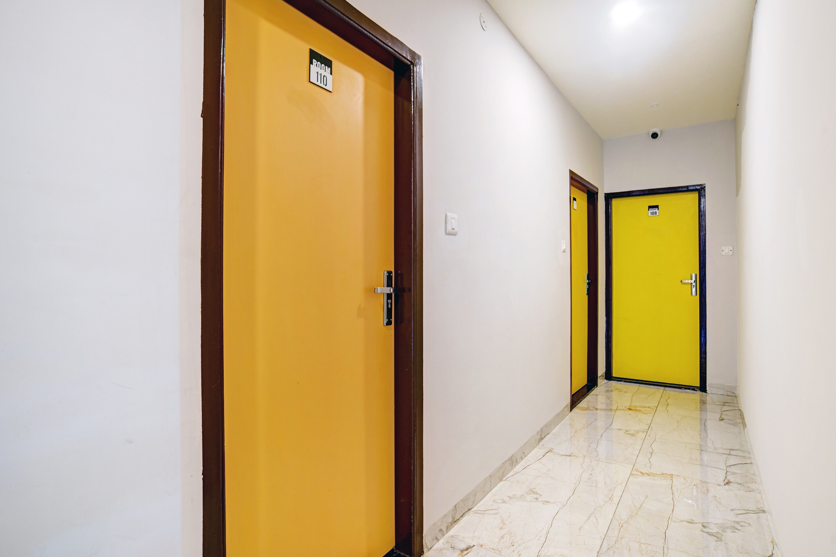 Townhouse 479 Hotel Pine Tree, Indore 2