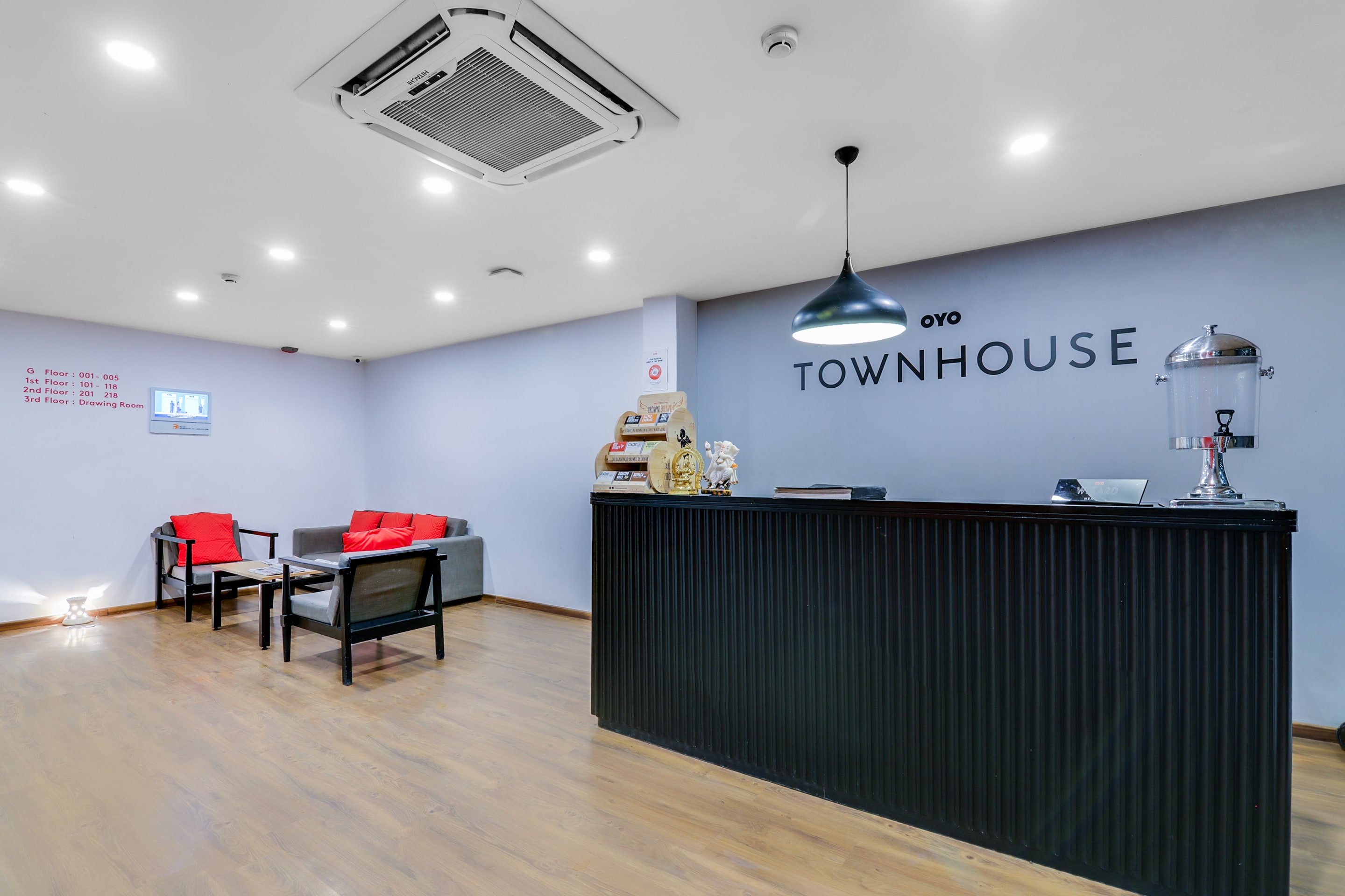 OYO Townhouse 611 Anna Nagar Welcome Inn, Chennai 5
