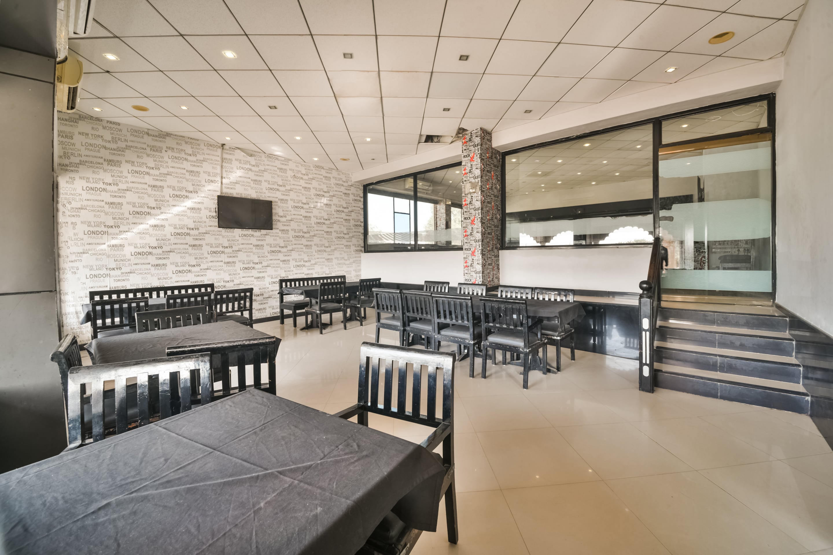 Capital O 48457 Amit Palace, Bhilwara 4