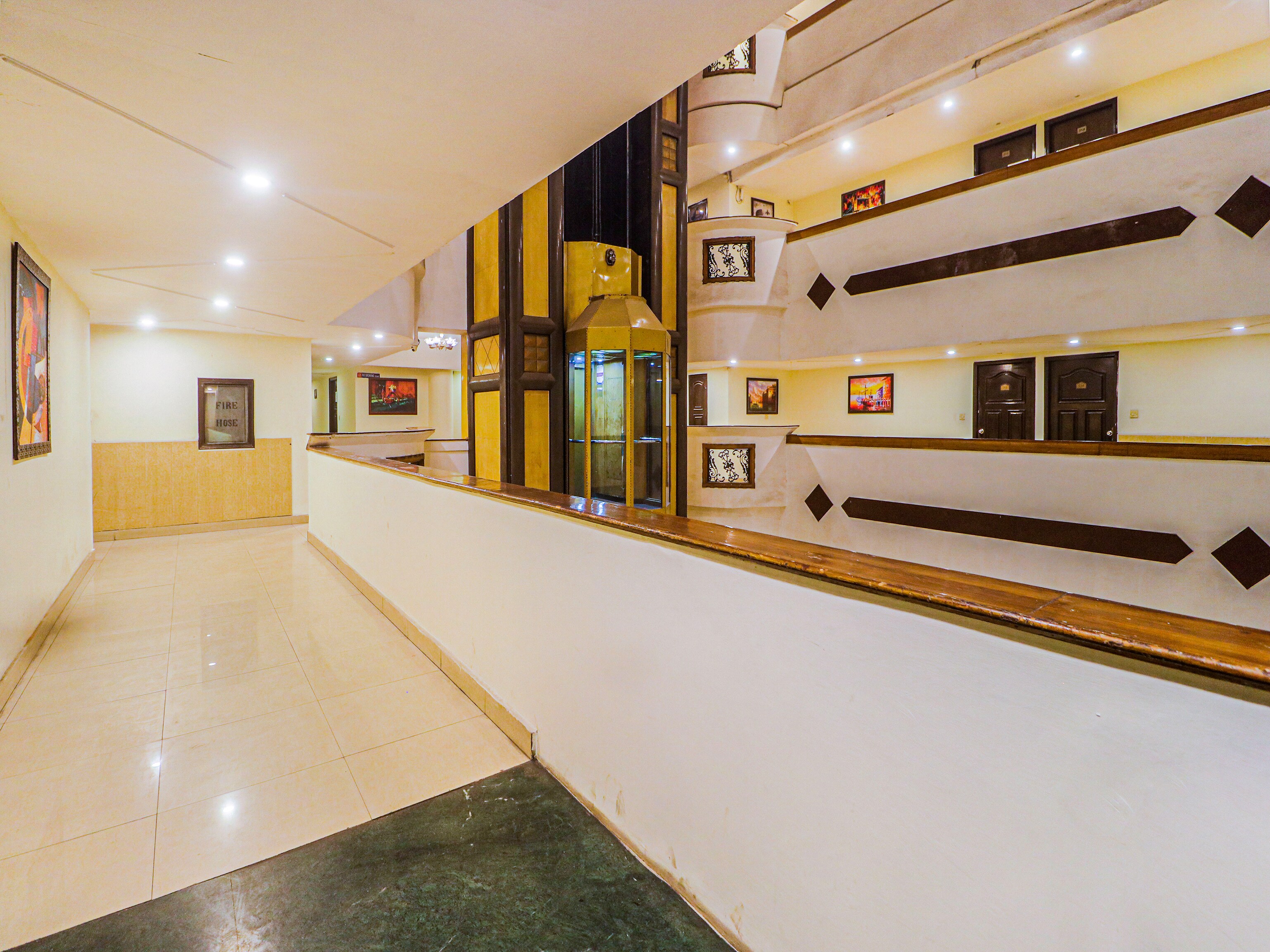 Townhouse 651 Hotel Taksonz, Ludhiana 4