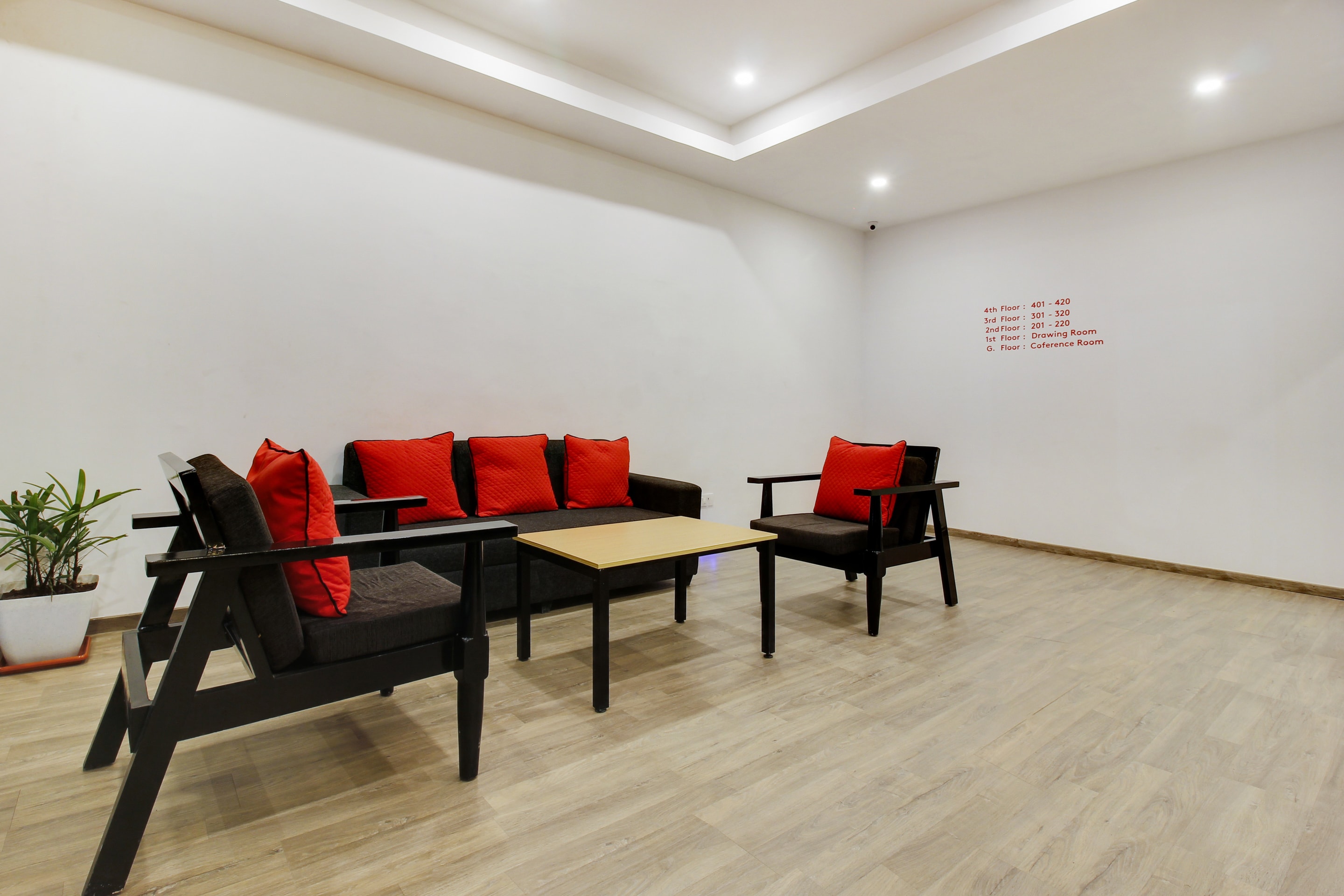 Capital O 44536 Hotel Pc Palace, Hyderabad 2