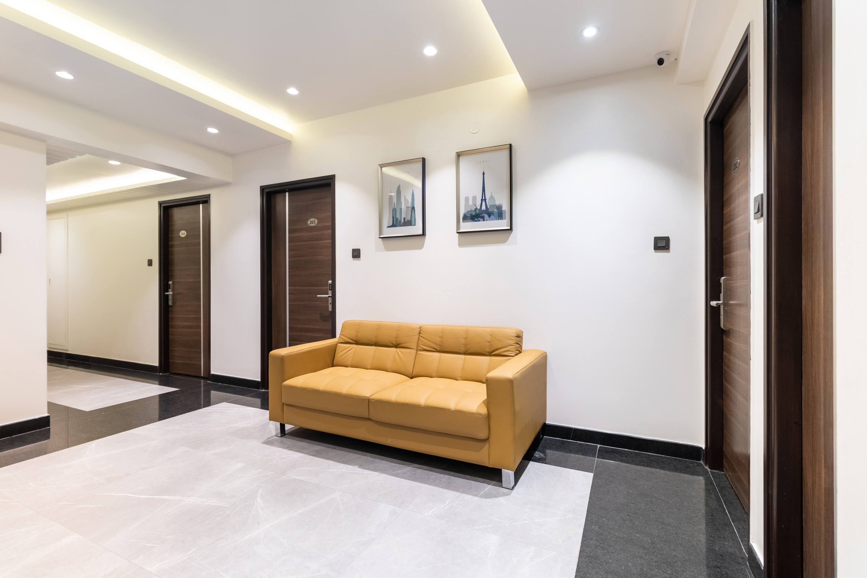 Capital O 46423 Clove Boutique Hotel Rajaji Nagar, Bangalore 4