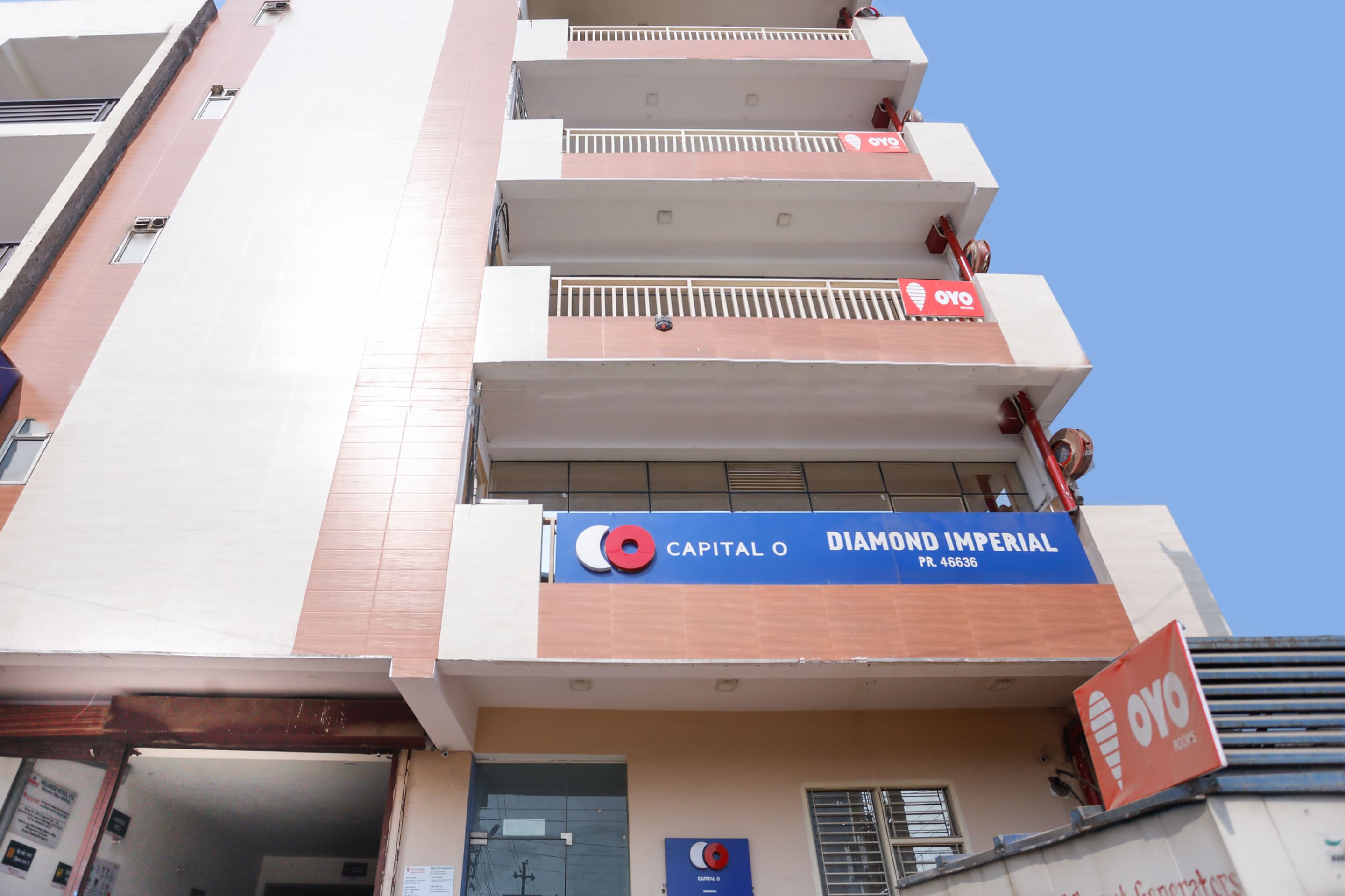 Capital O 46636 Diamond Imperial, Noida 3