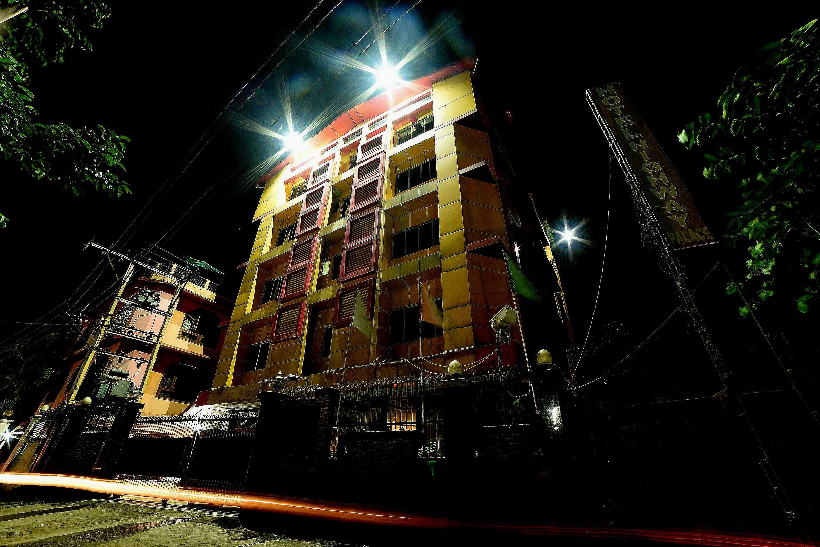 Collection O 61047 Hotel Highway Palace, Guwahati 4