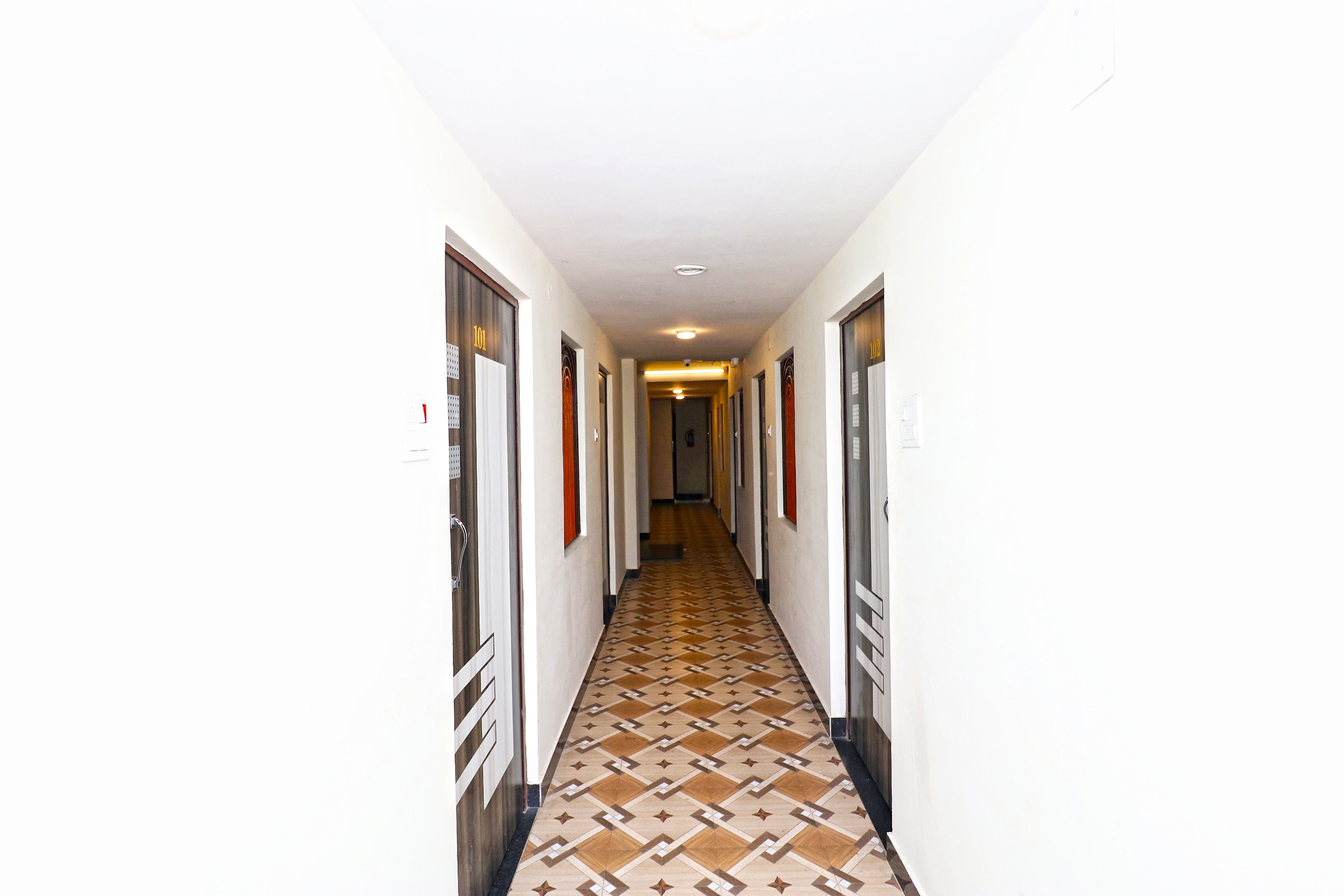 OYO 22703 Jee's Stay, Varanasi 3