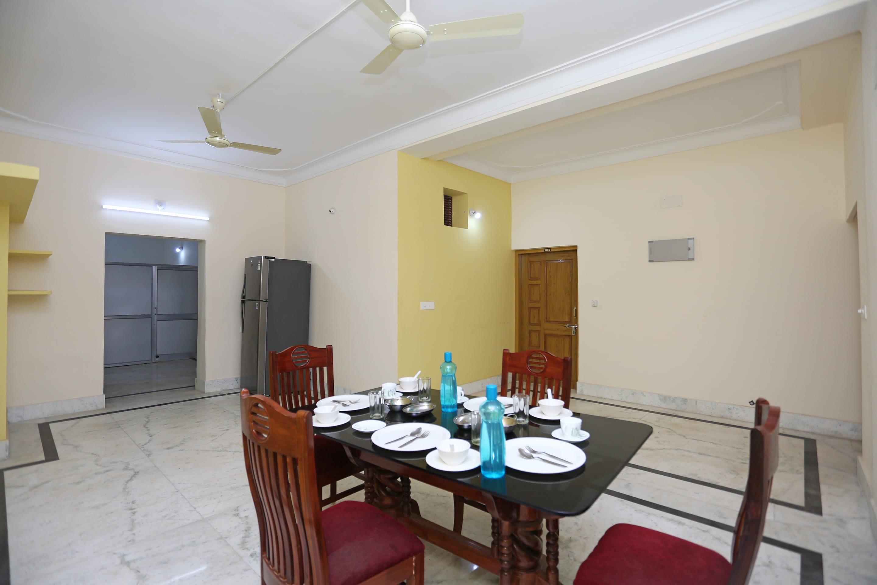 OYO Flagship 28138 Padma Resort, Bhubaneswar 2