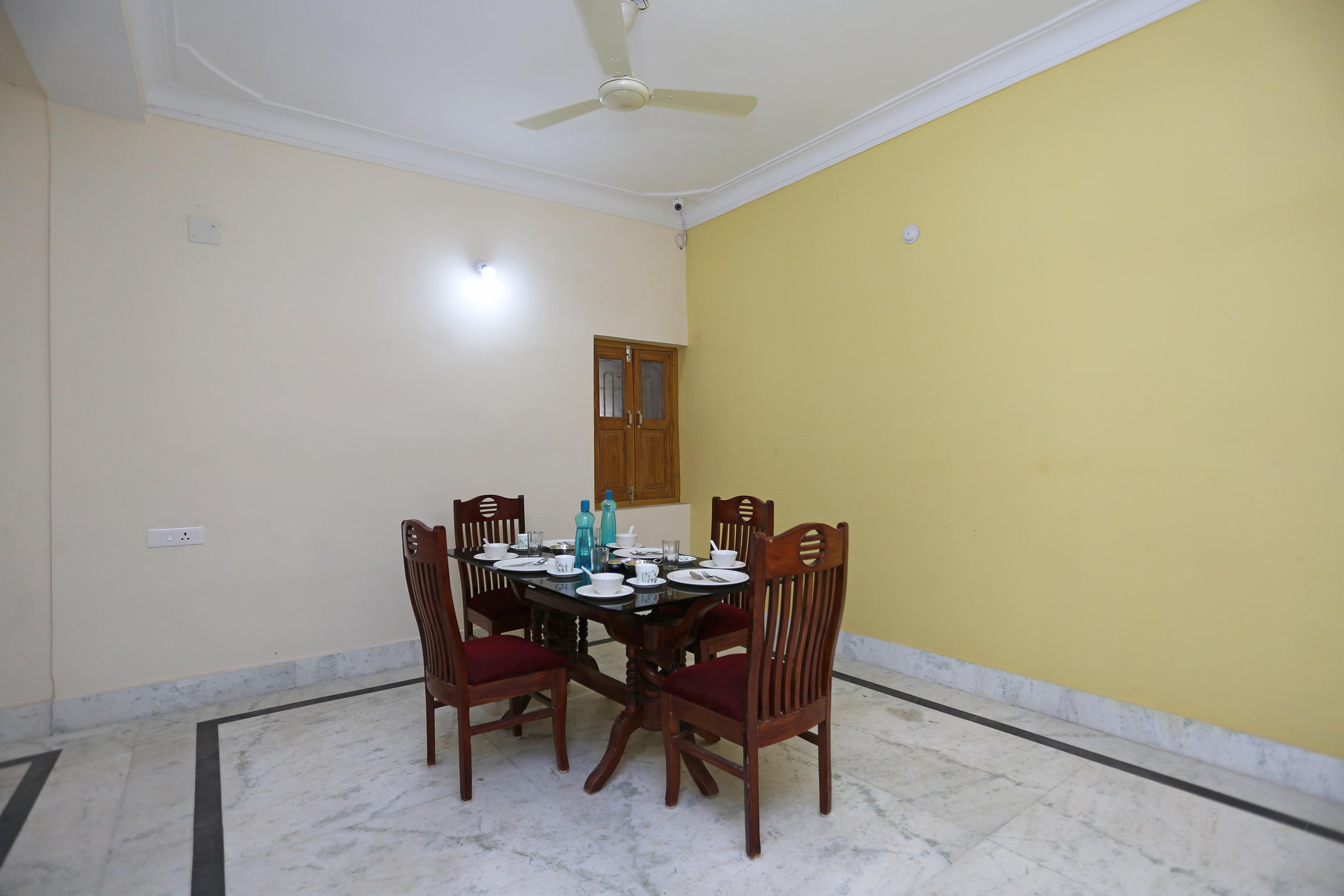 OYO Flagship 28138 Padma Resort, Bhubaneswar 3