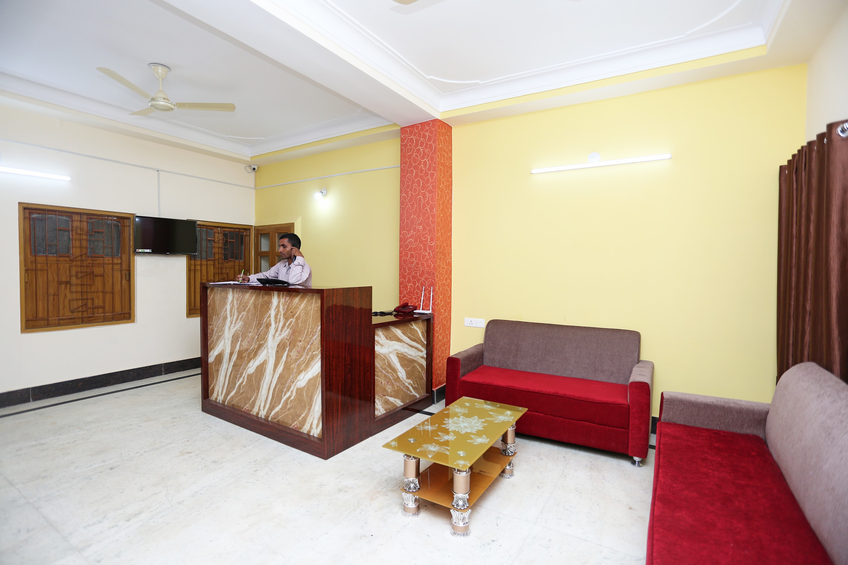 OYO Flagship 28138 Padma Resort, Bhubaneswar 4