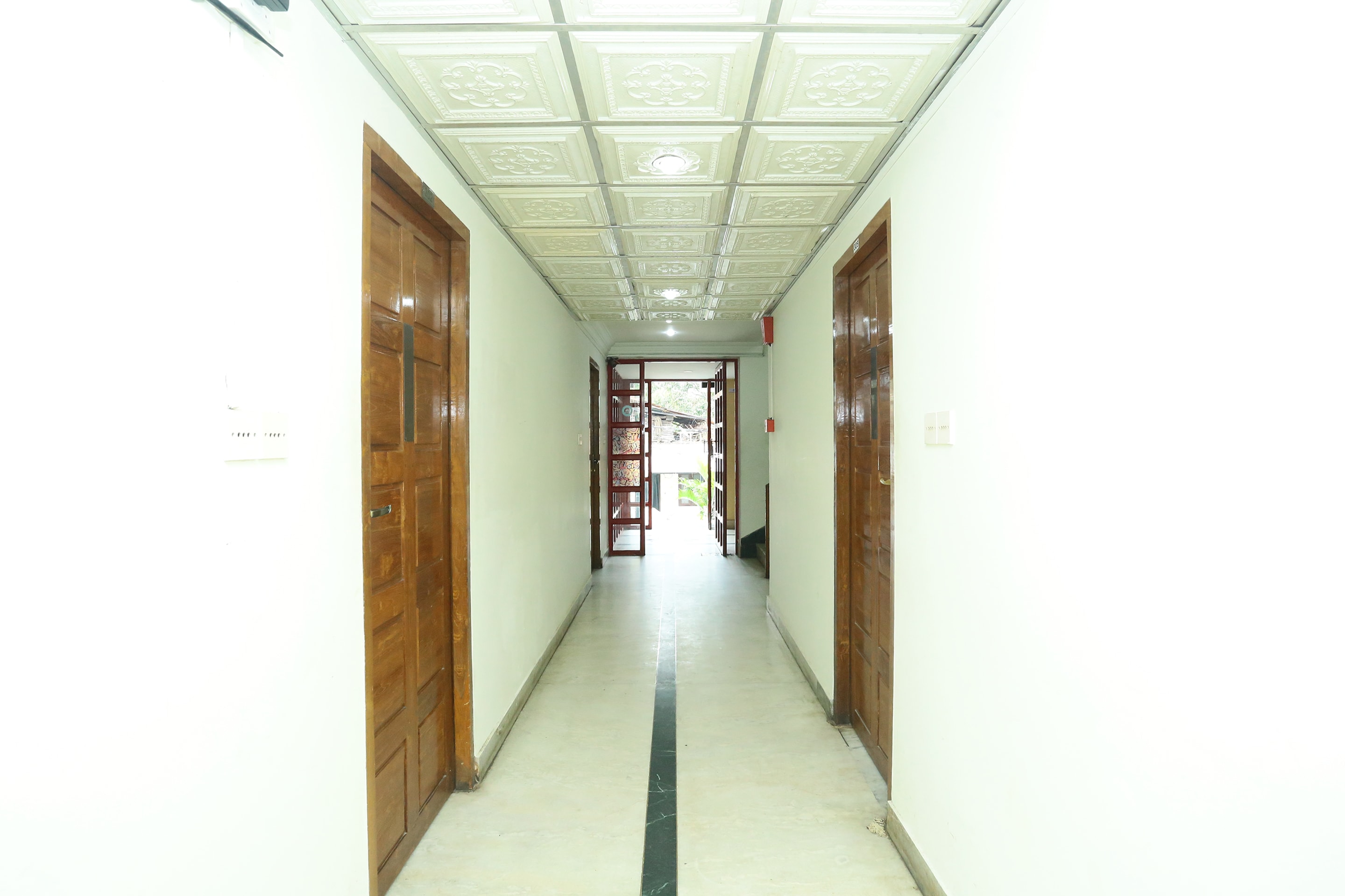 OYO Flagship 5344 Hotel Oasis, Trivandrum 3