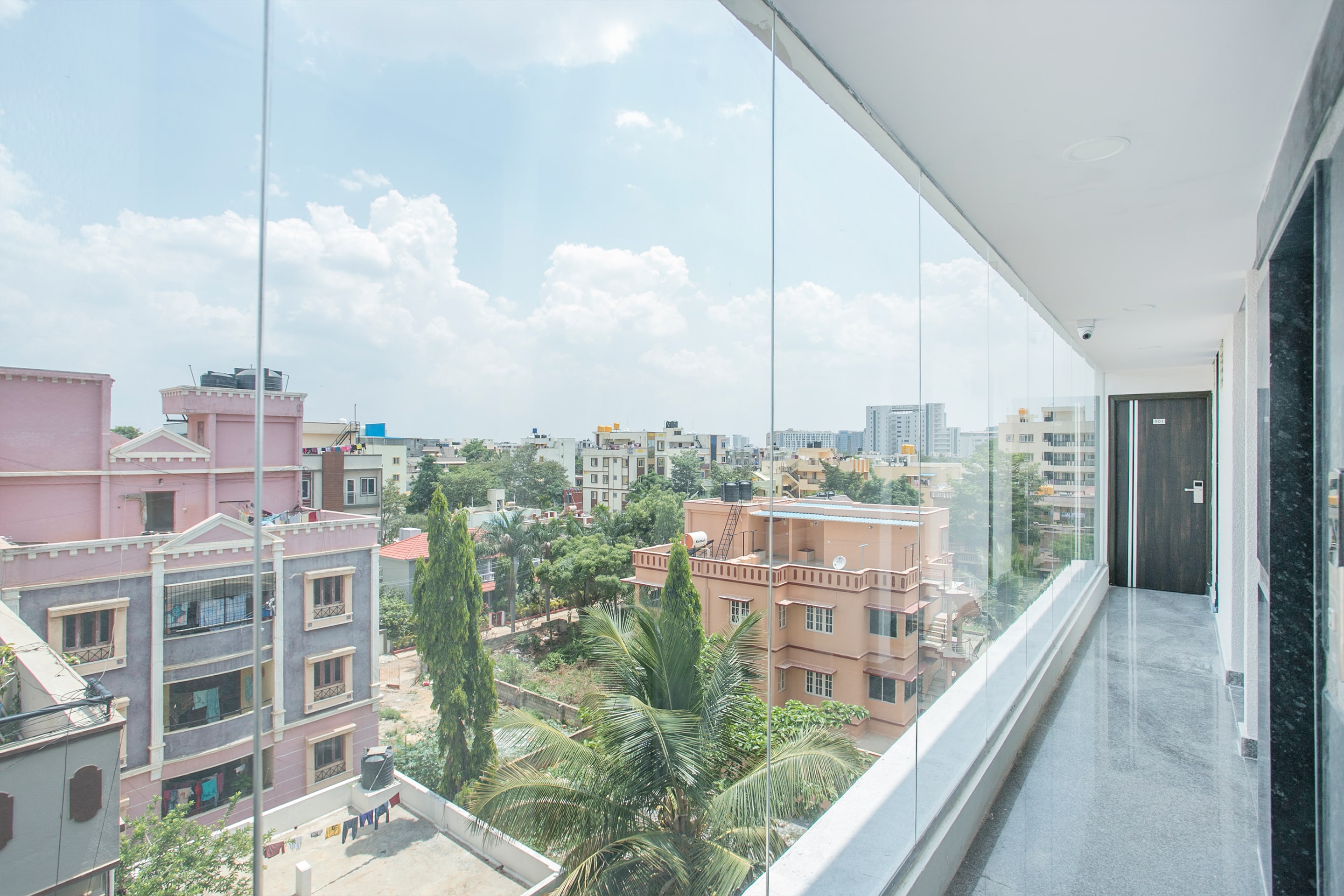 أو واي أو 10480 هوتل بي إم آر, Bangalore 4