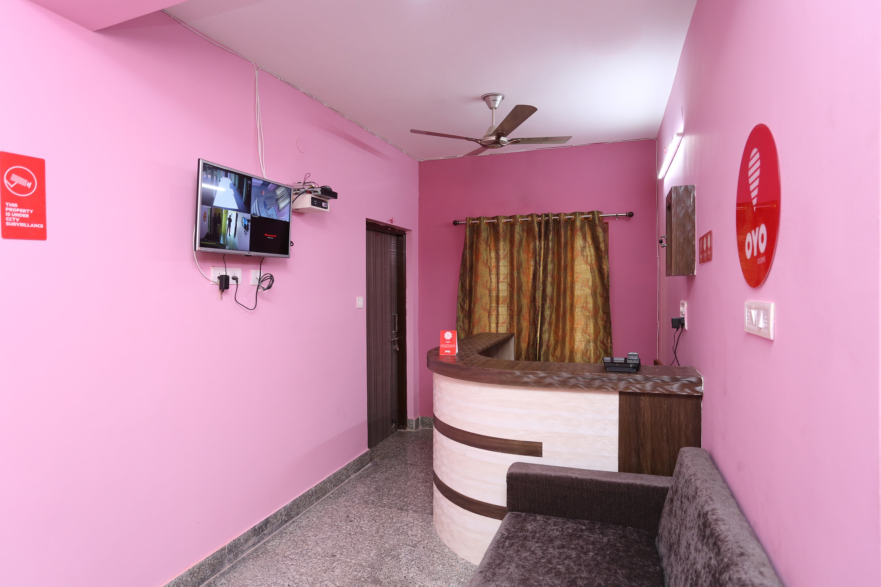 OYO Flagship 11946 Greenland Inn, Bhubaneswar 4