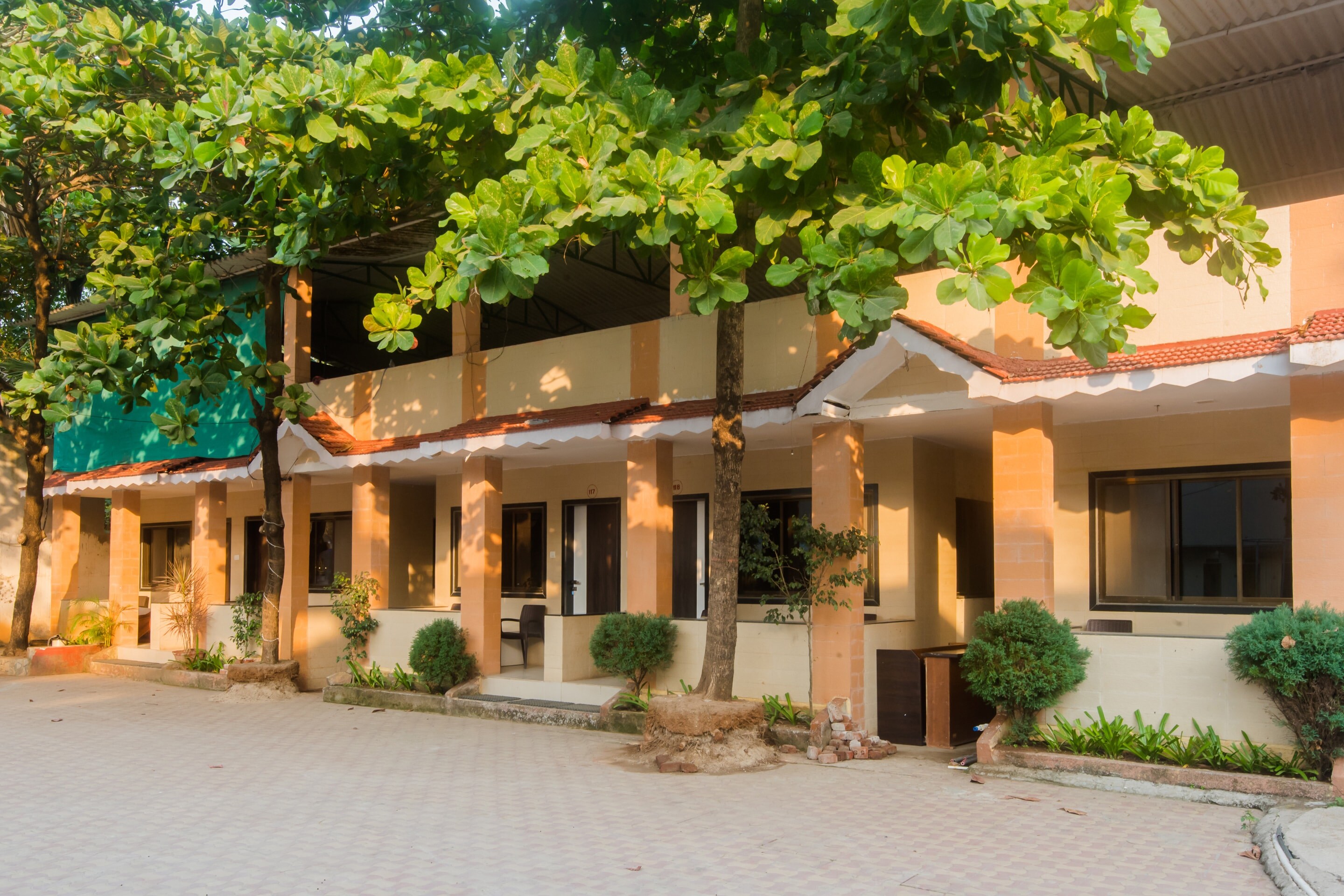 OYO 12693 Manori Resort, Mumbai 4