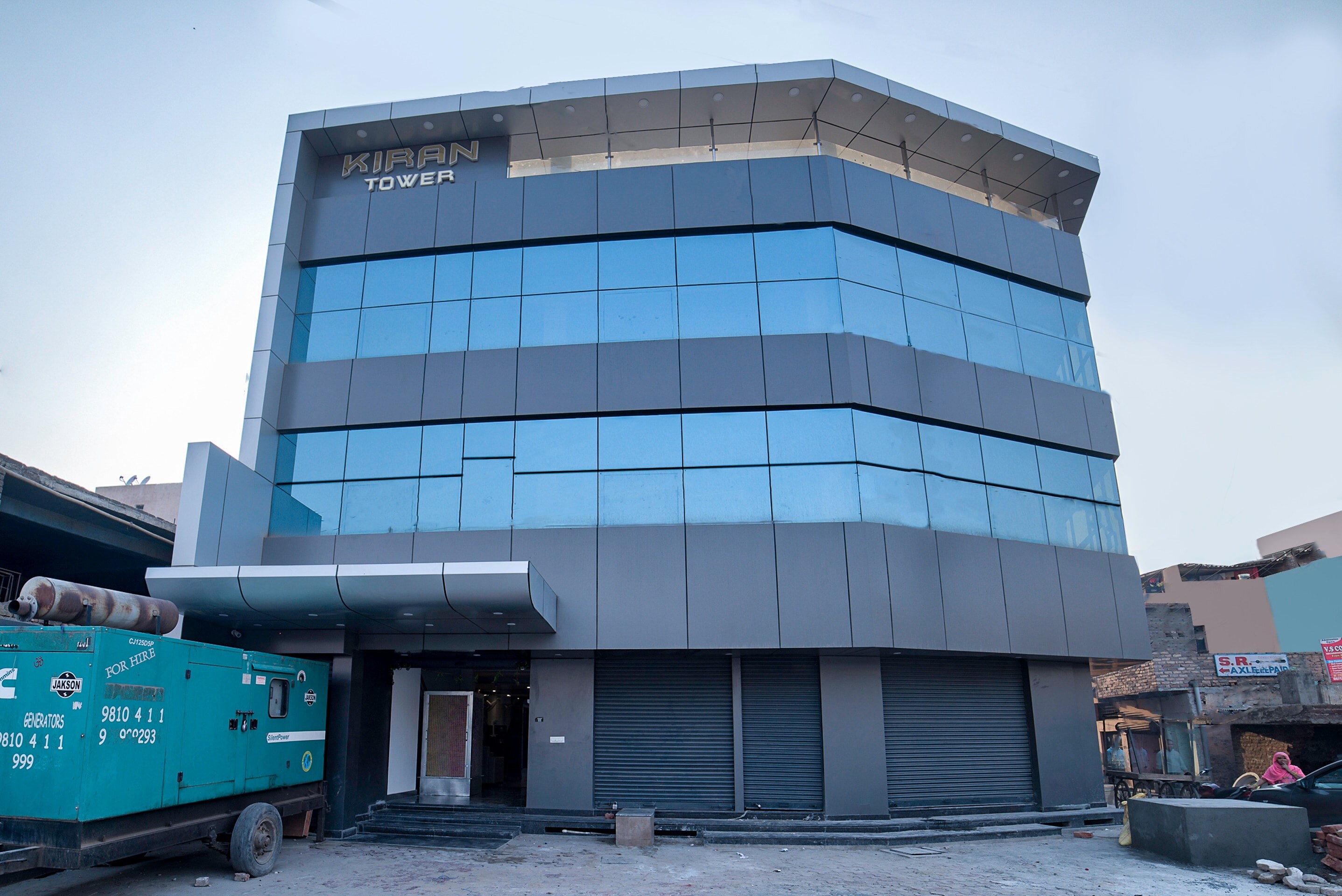 OYO 13637 Crown Residency, Faridabad 3