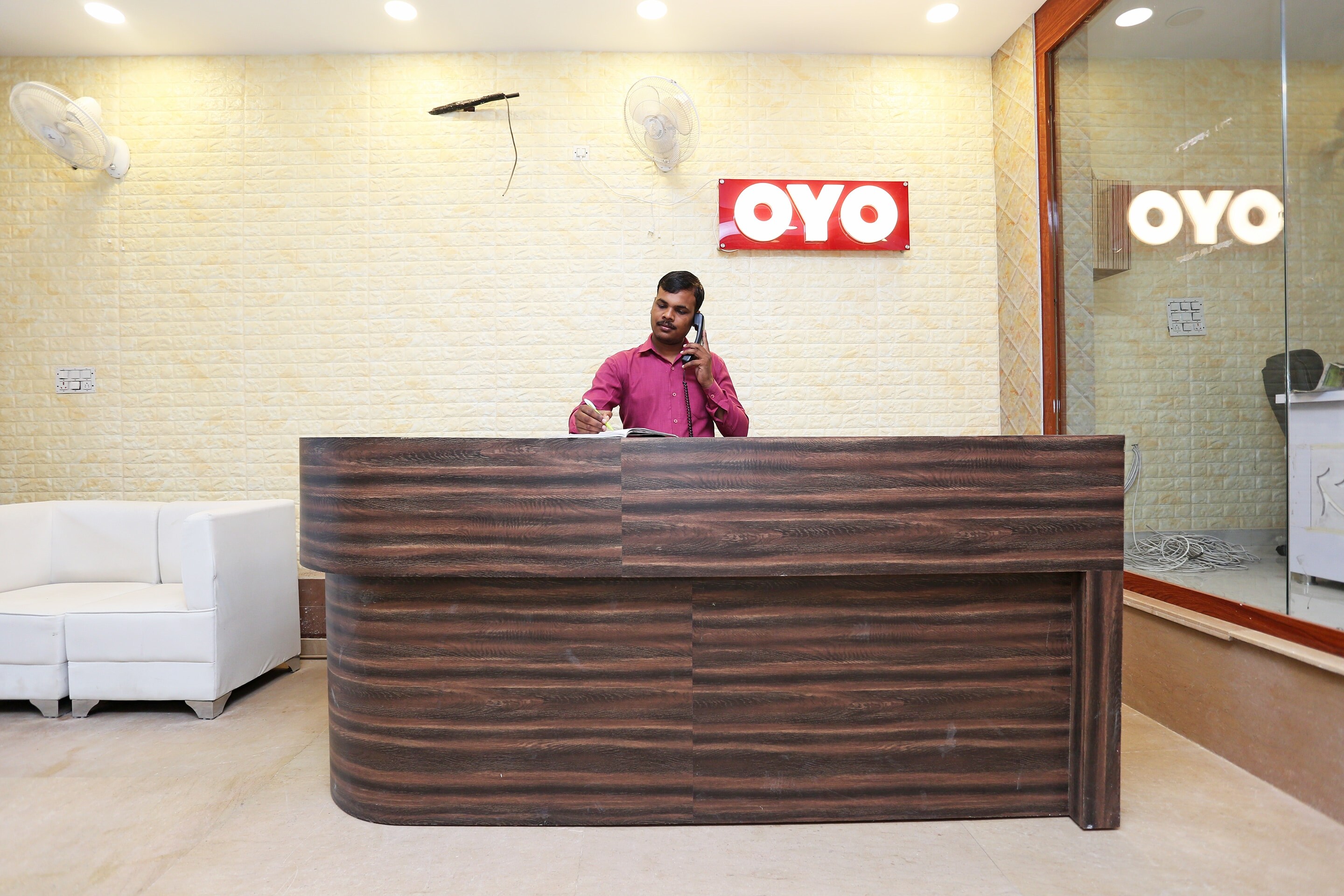 Capital O 15566 Hotel Rosewood Inn, Dehradun 5