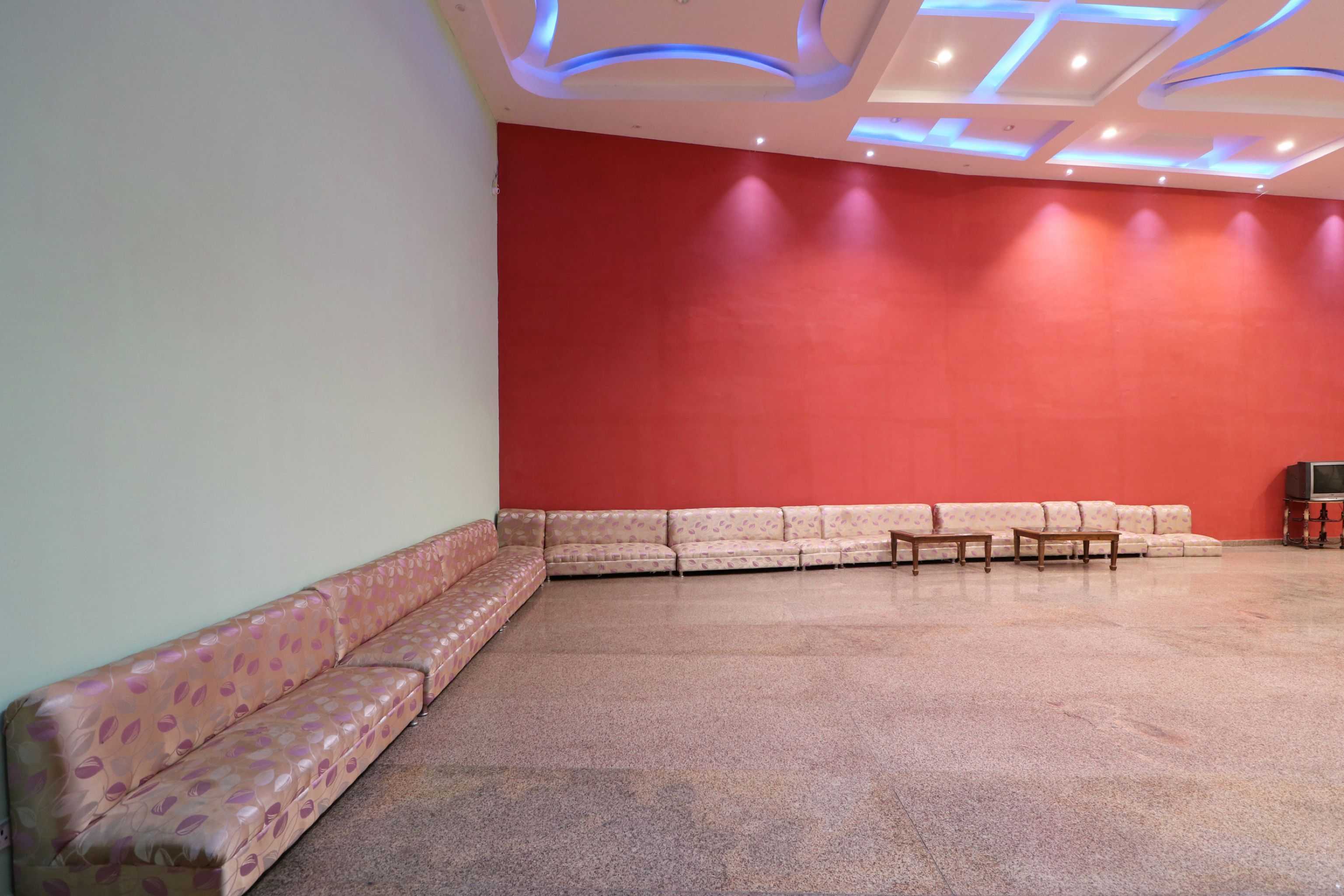OYO 16395 Hotel G K Palace, Bodhgaya 2