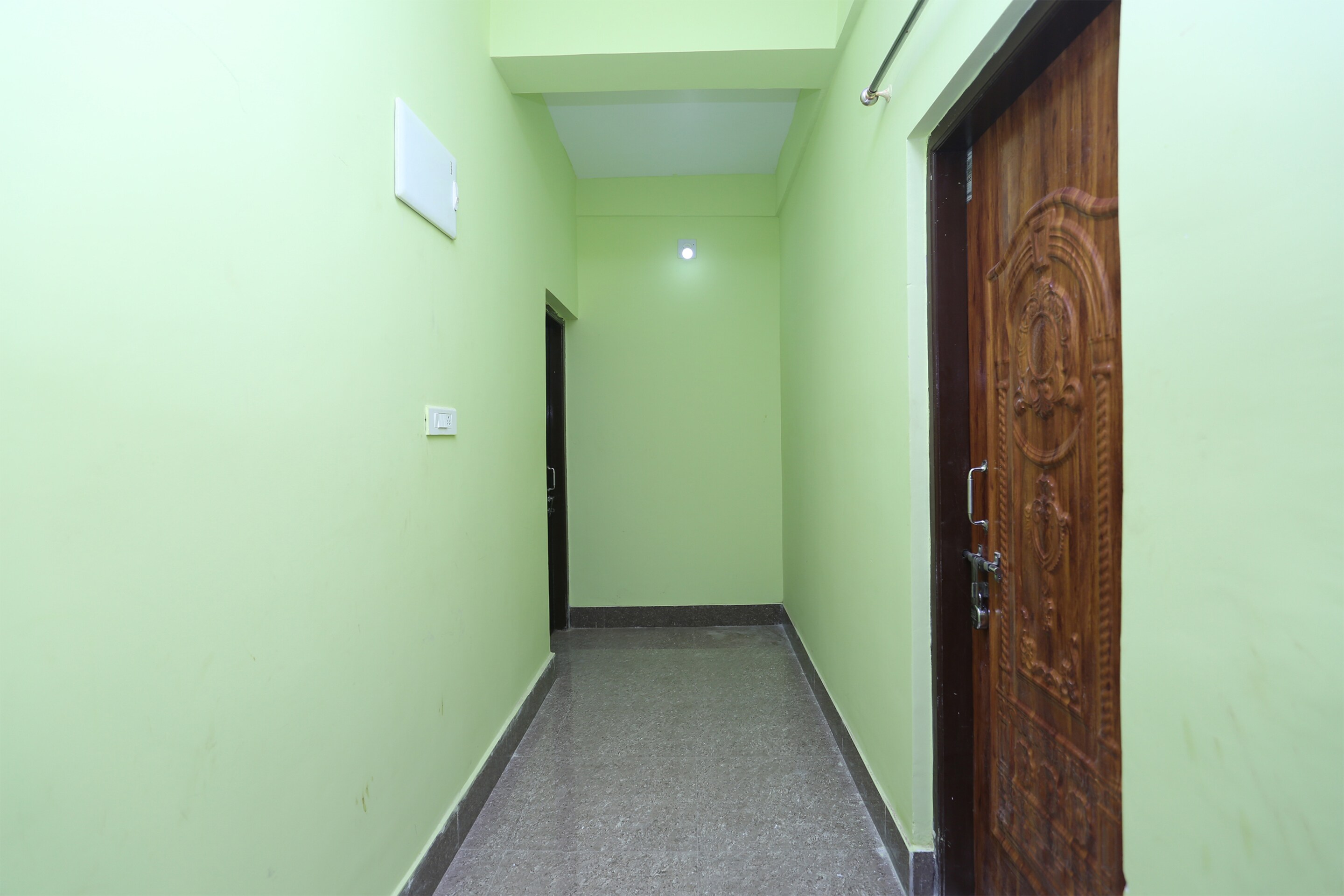 OYO 18355 Hotel Moonlight, Bhubaneswar 4