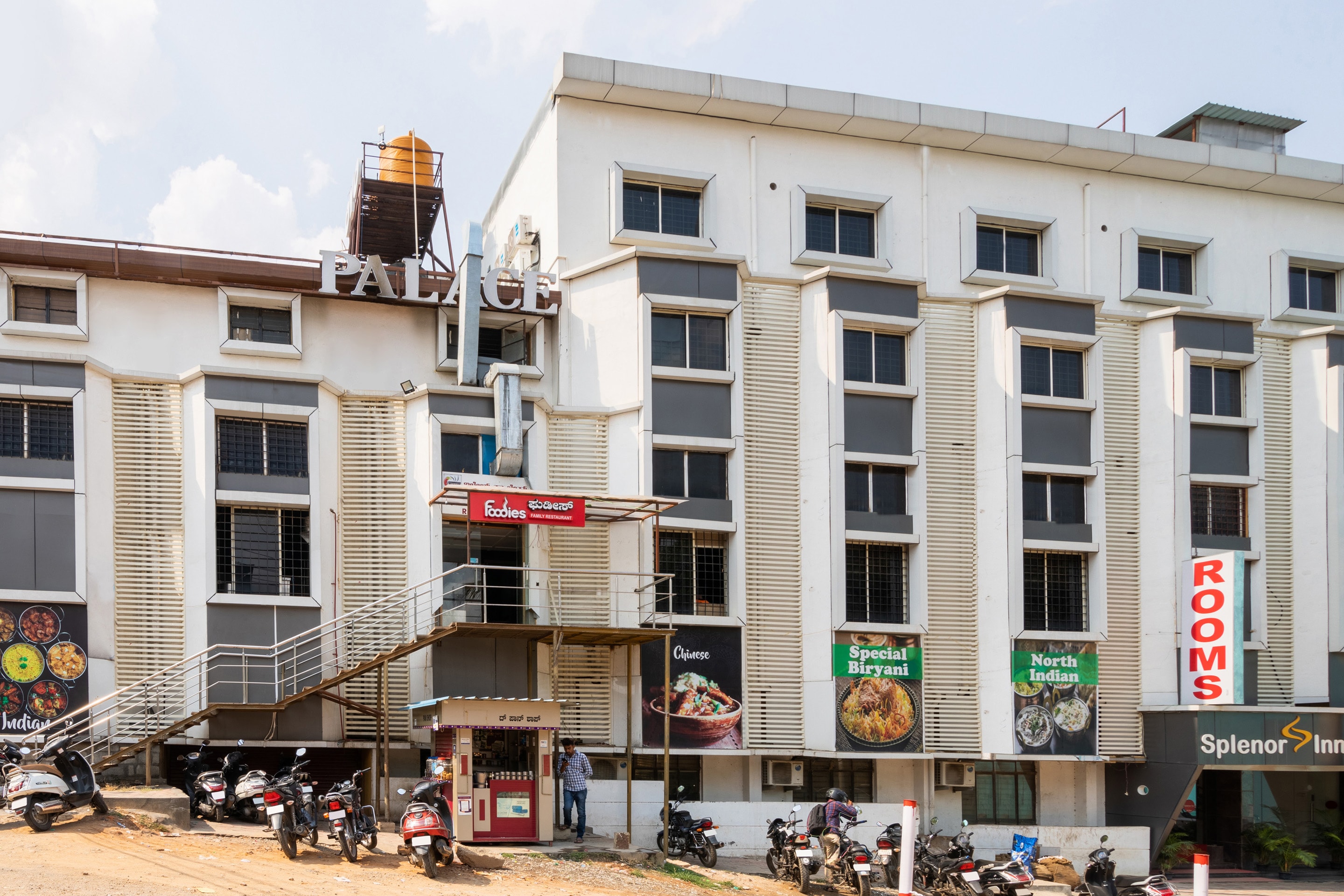 OYO Flagship 18372 Splenor Inn, Bangalore 5