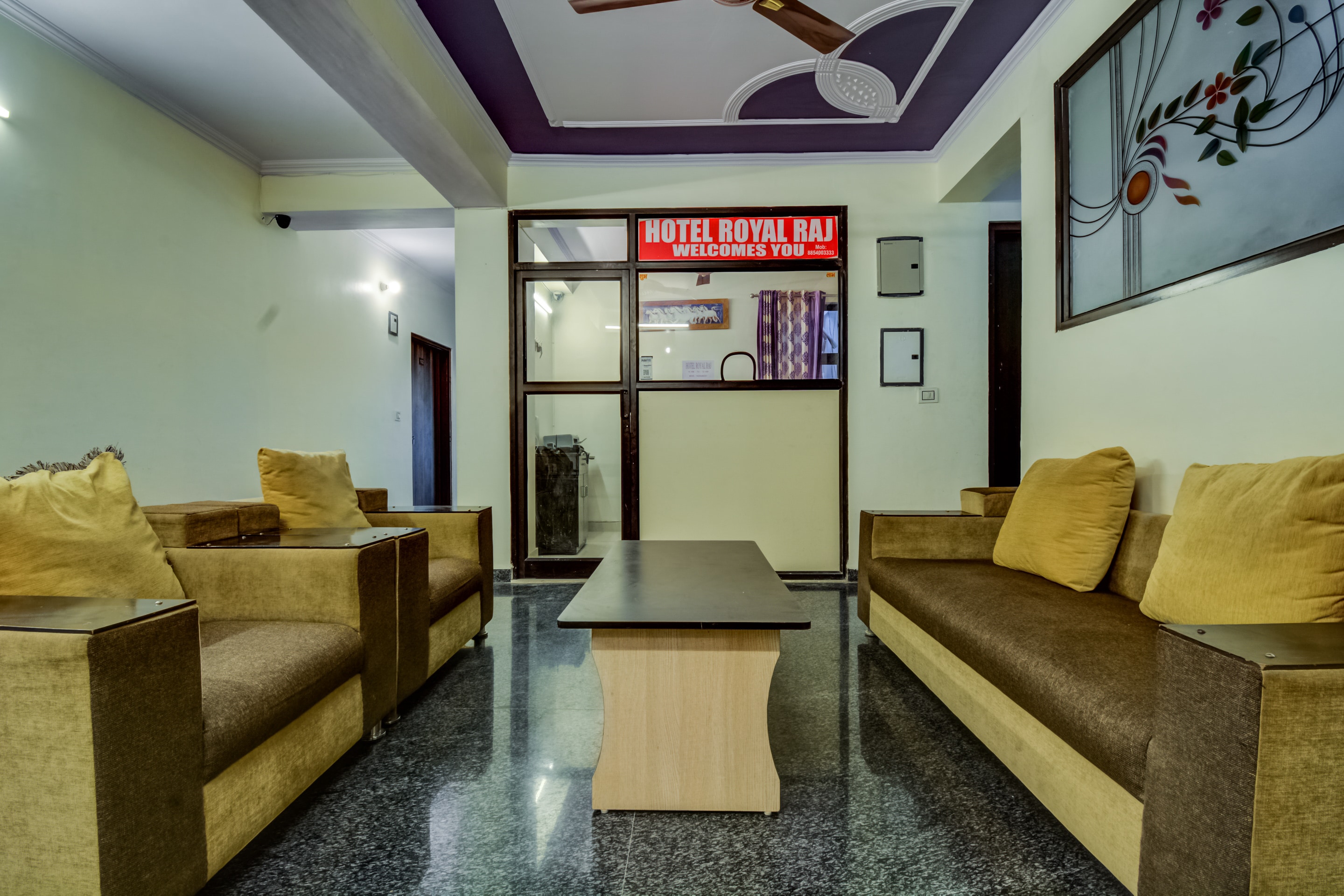 OYO Flagship 19036 Hotel Royal Raj, Jaipur 2