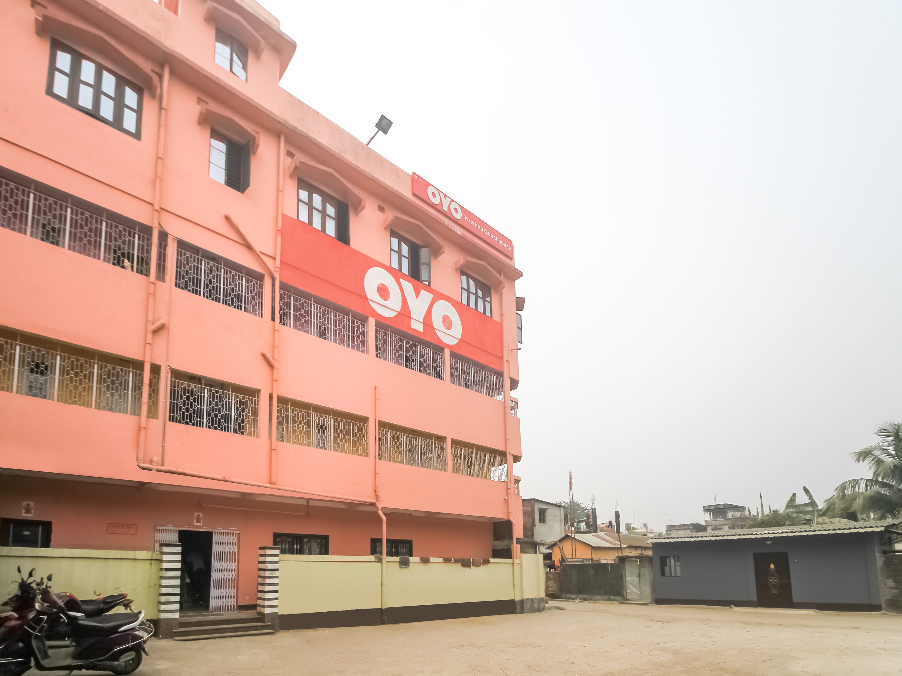 OYO 19815 Krishna Guest House, Siliguri 2