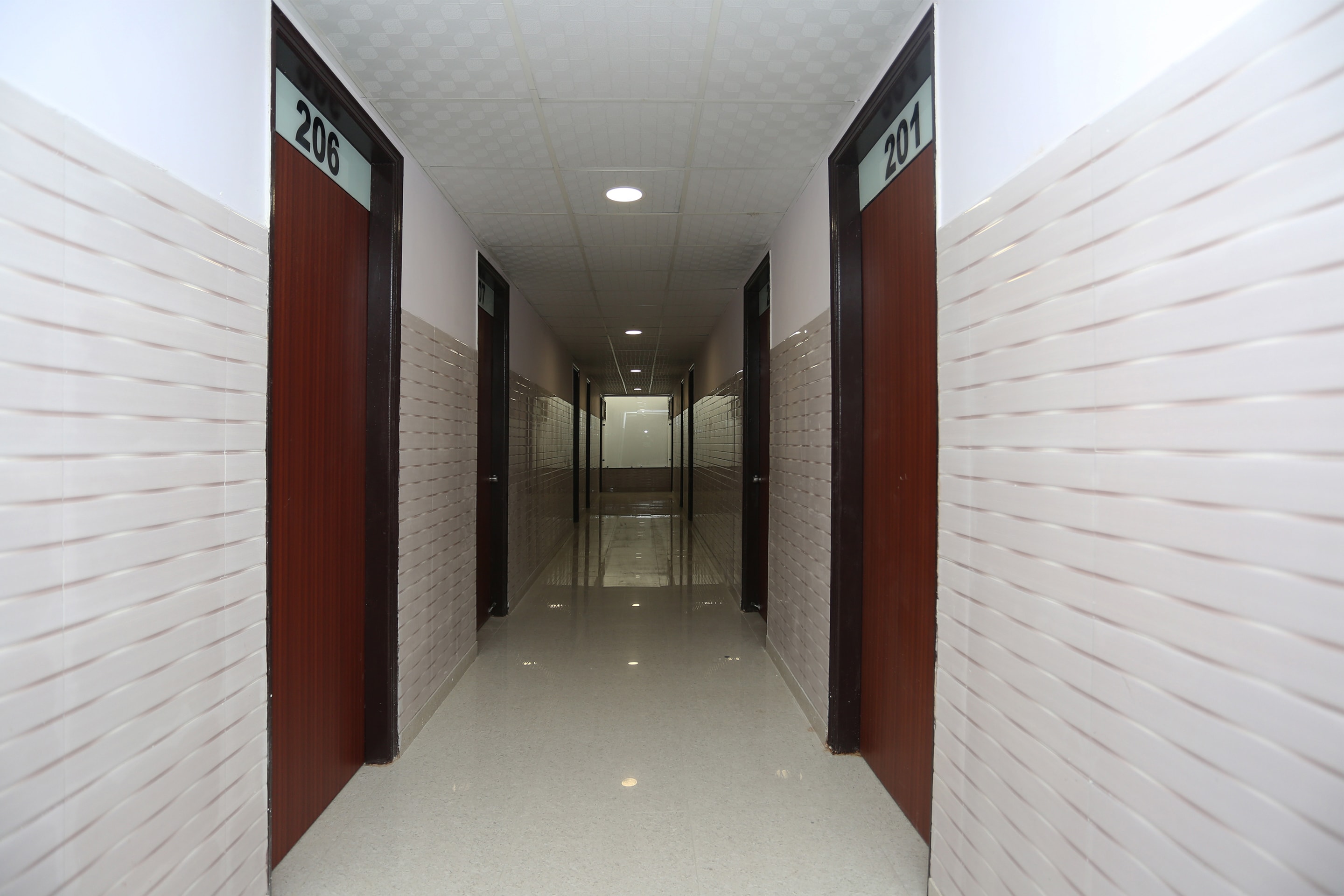 OYO 22079 Hotel Blueberry, Faridabad 3