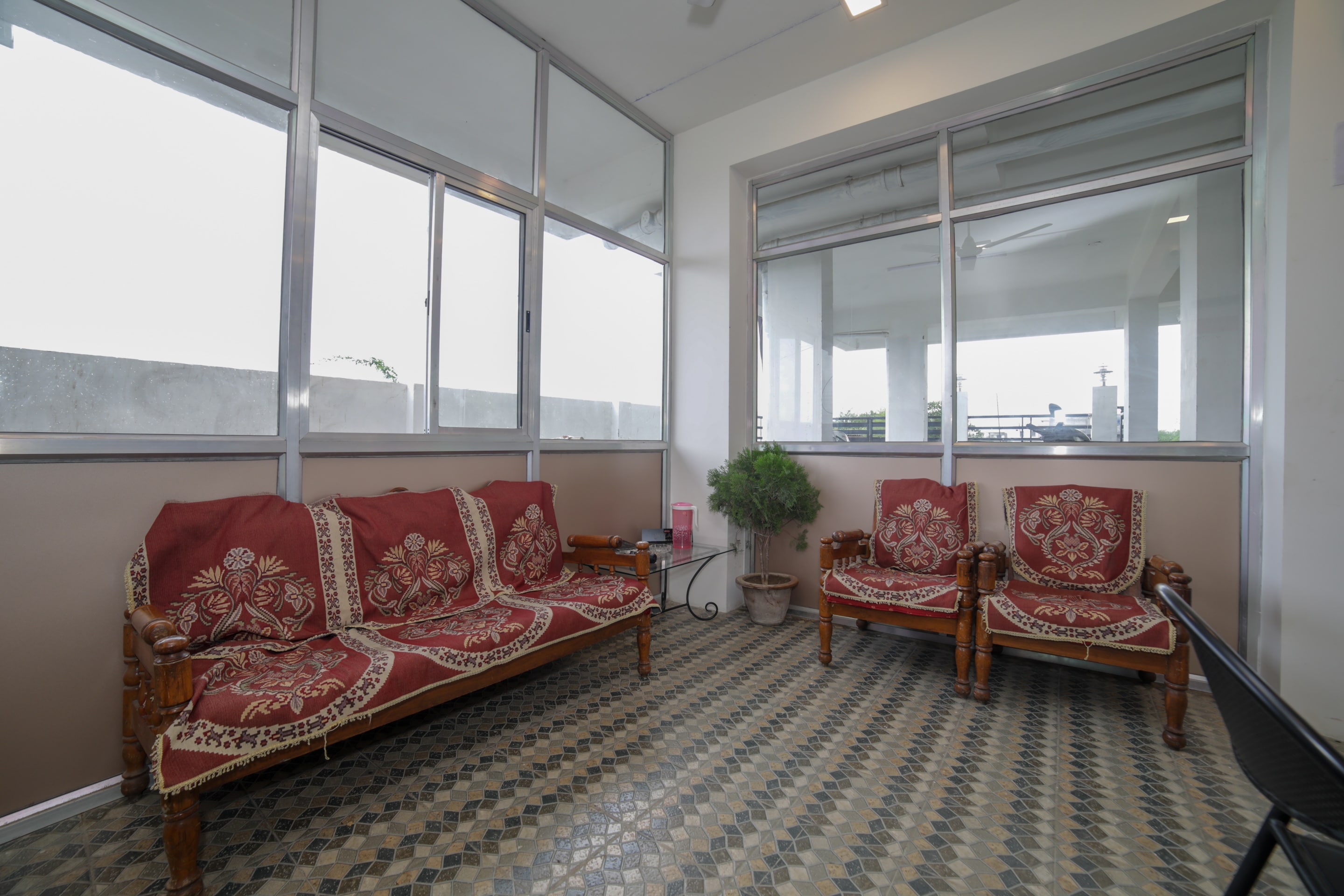 OYO 28026 Seva Service Apartment, Nagpur 5