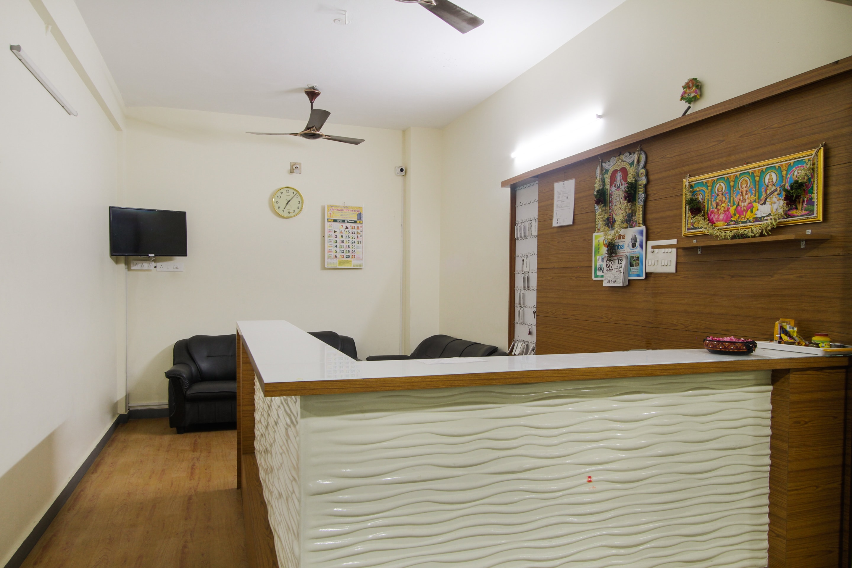 OYO 29308 Virasat Shaheed Path Inn, Lucknow 2
