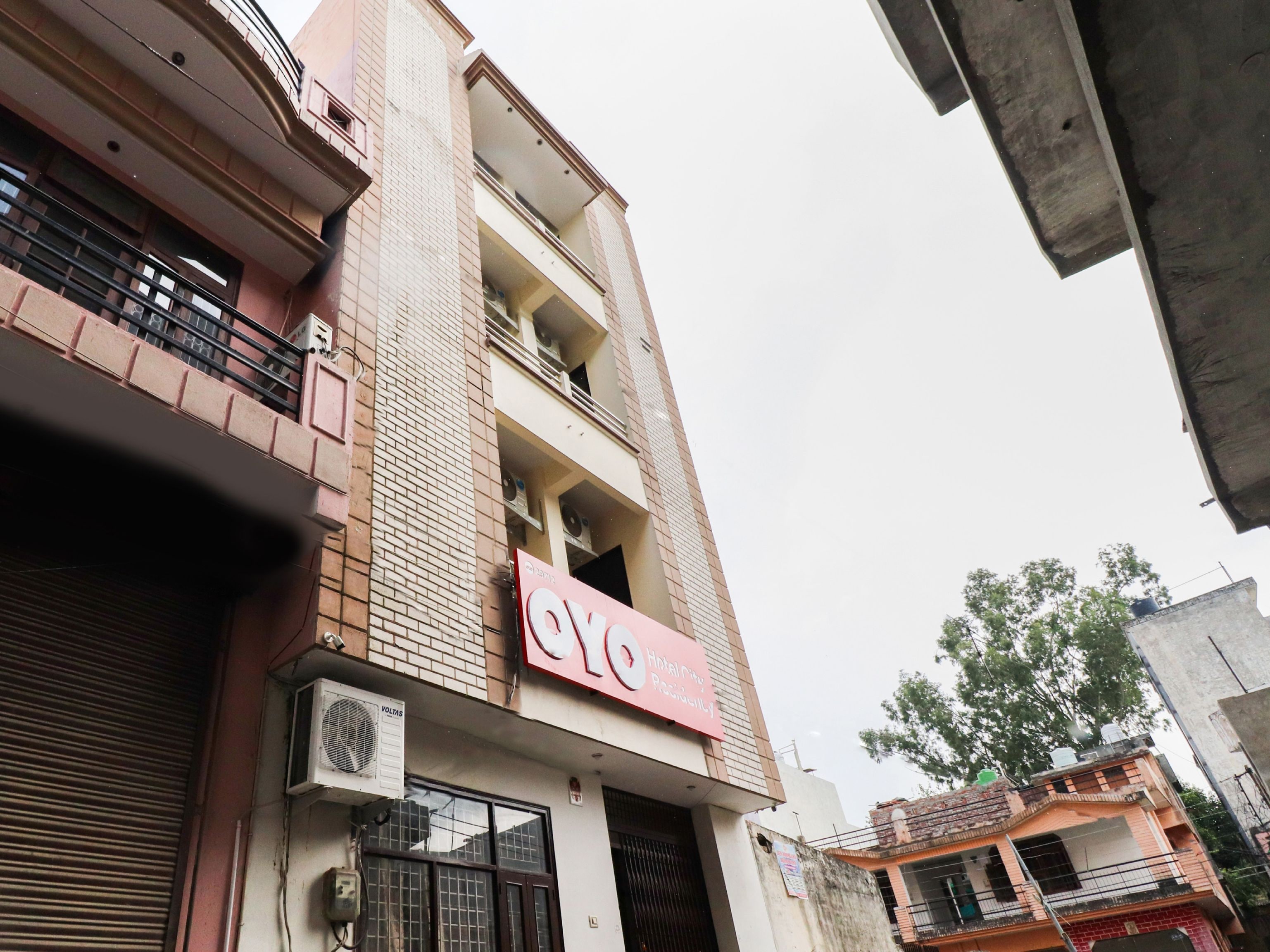 OYO 29712 Hotel City Residency, Roorkee 5