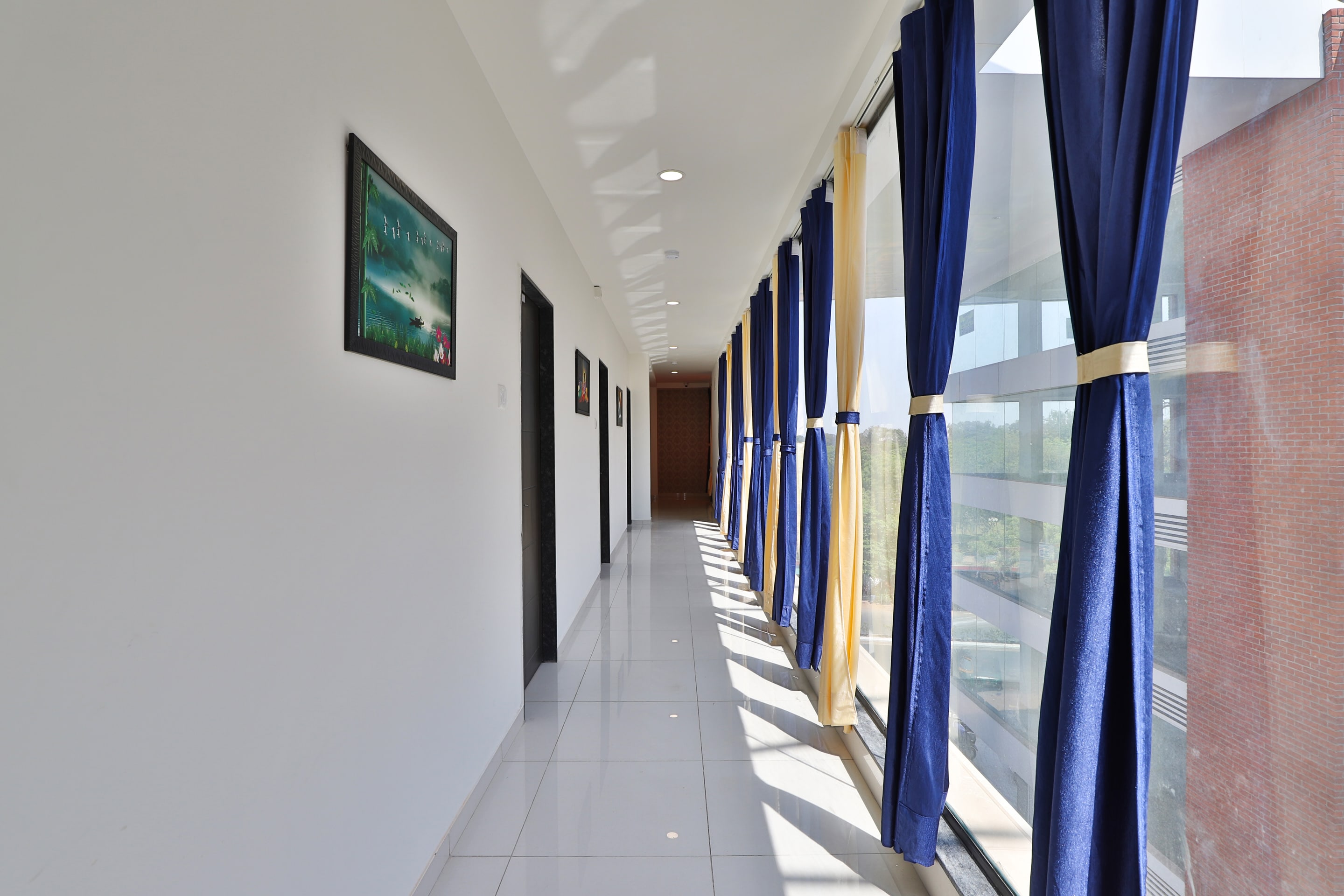 OYO 30540 Hotel Infinity, Vadodara 2